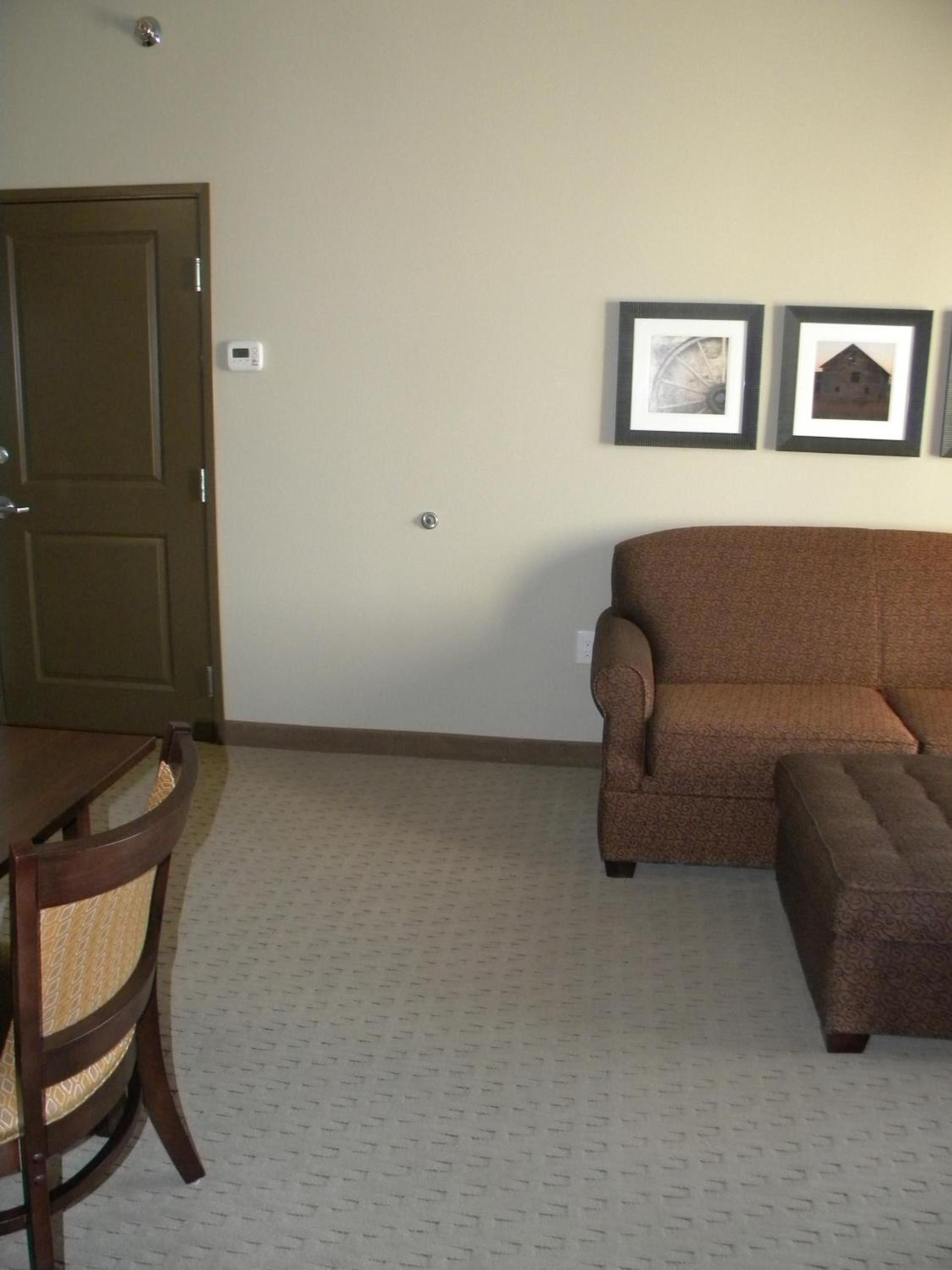 Teddy's Residential Suites Watford City photo 33
