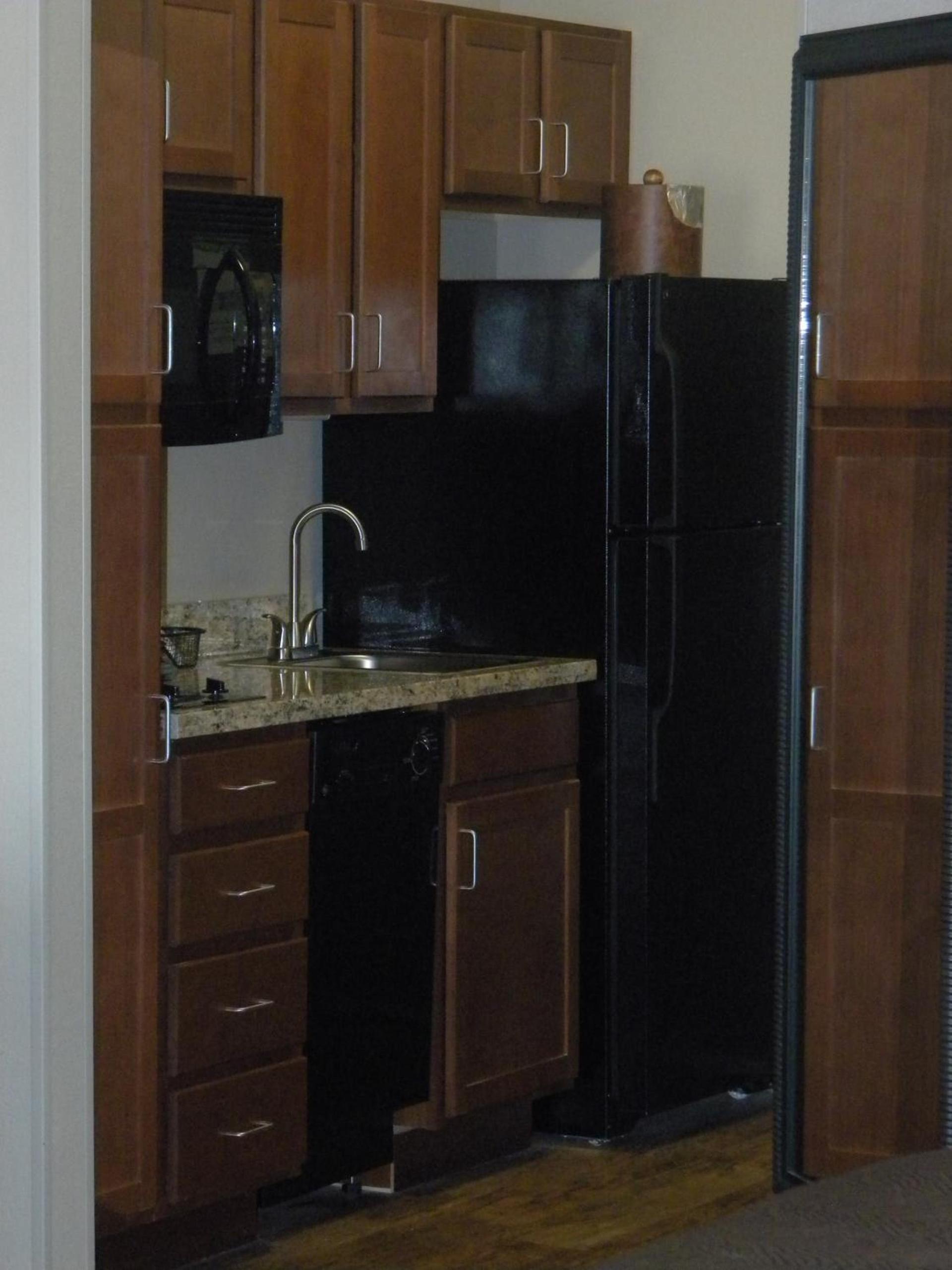 Teddy's Residential Suites Watford City photo 55