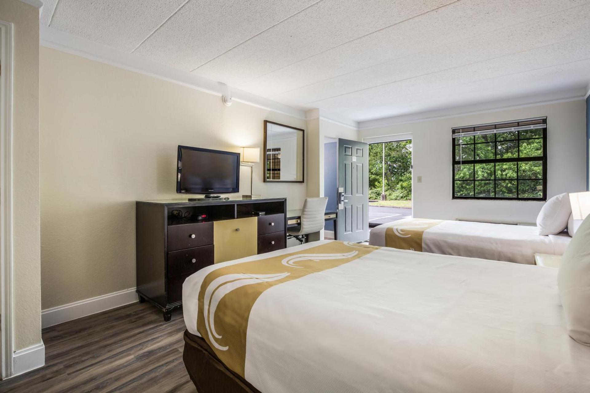 Quality Inn Hampton - Newport News photo 16