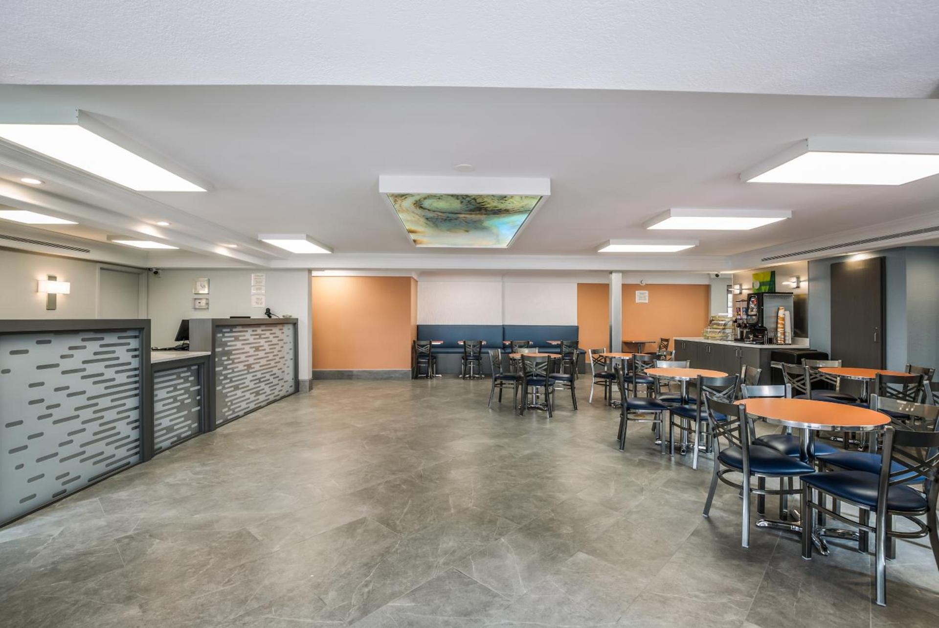 Quality Inn Hampton - Newport News photo 8