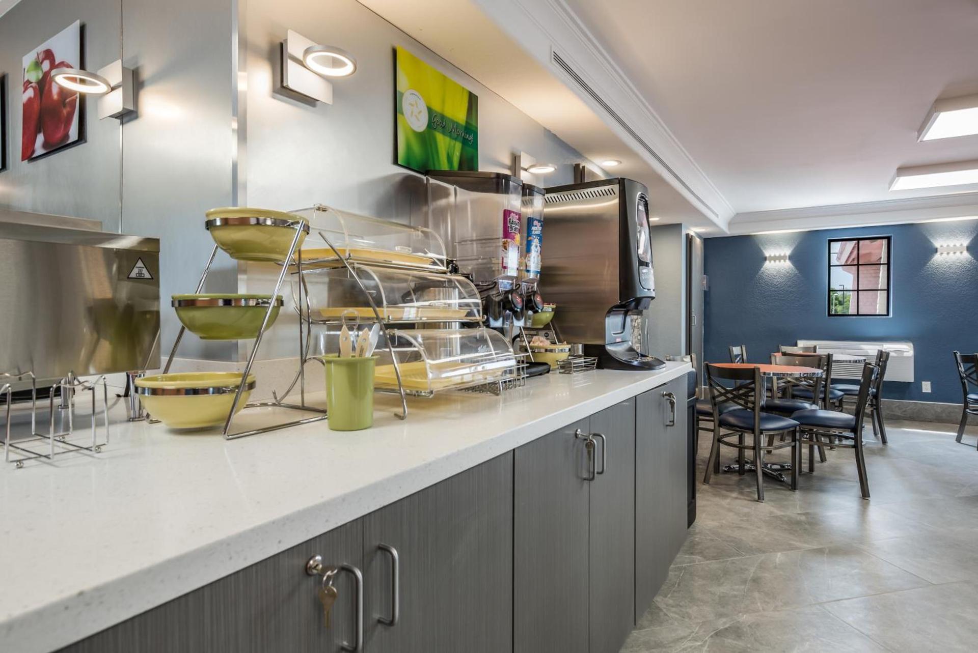 Quality Inn Hampton - Newport News photo 13