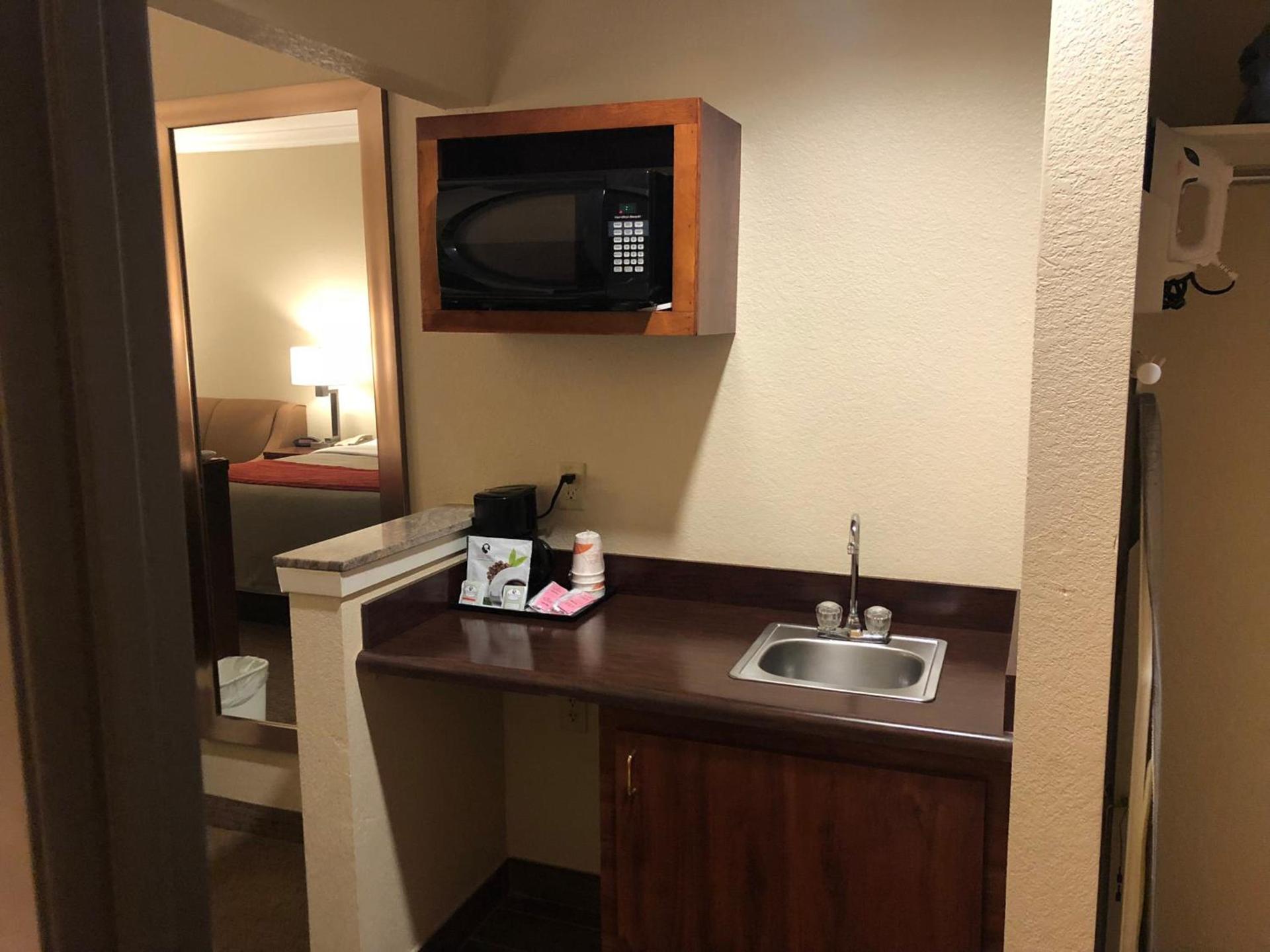 Comfort Inn Early Brownwood photo 8