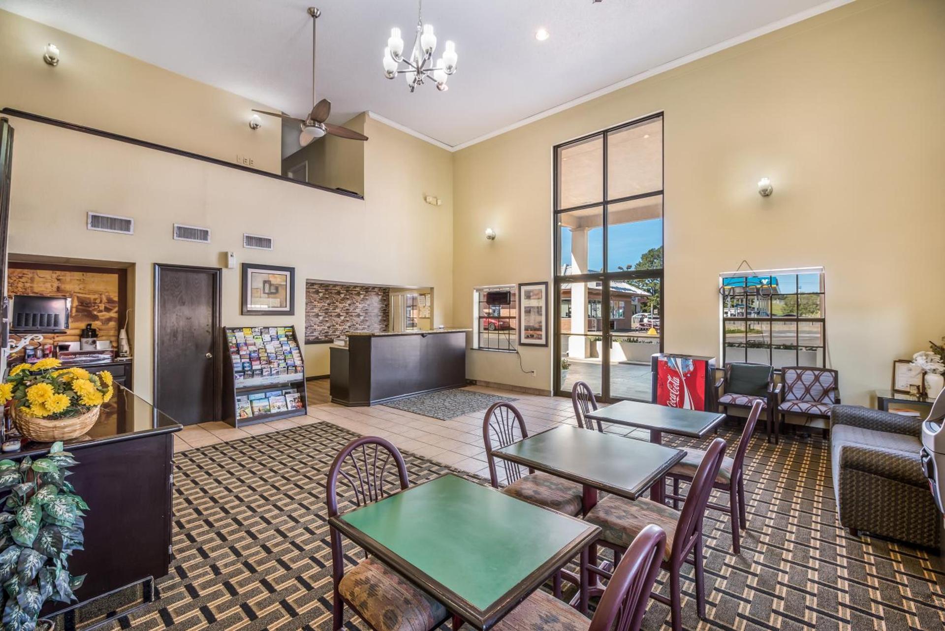 Americas Best Value Inn Arkadelphia photo 4