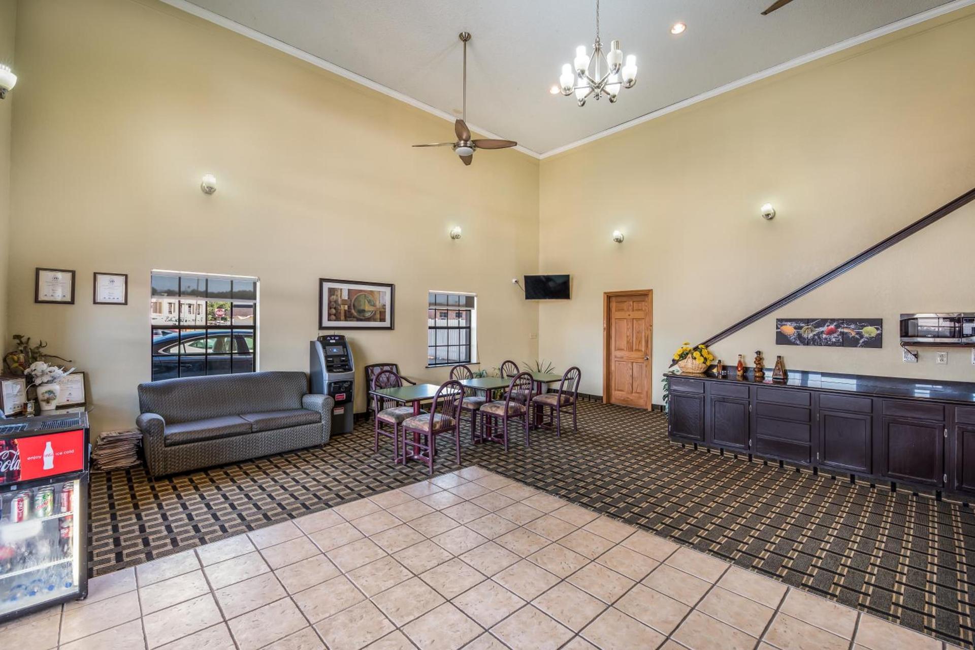Americas Best Value Inn Arkadelphia photo 2