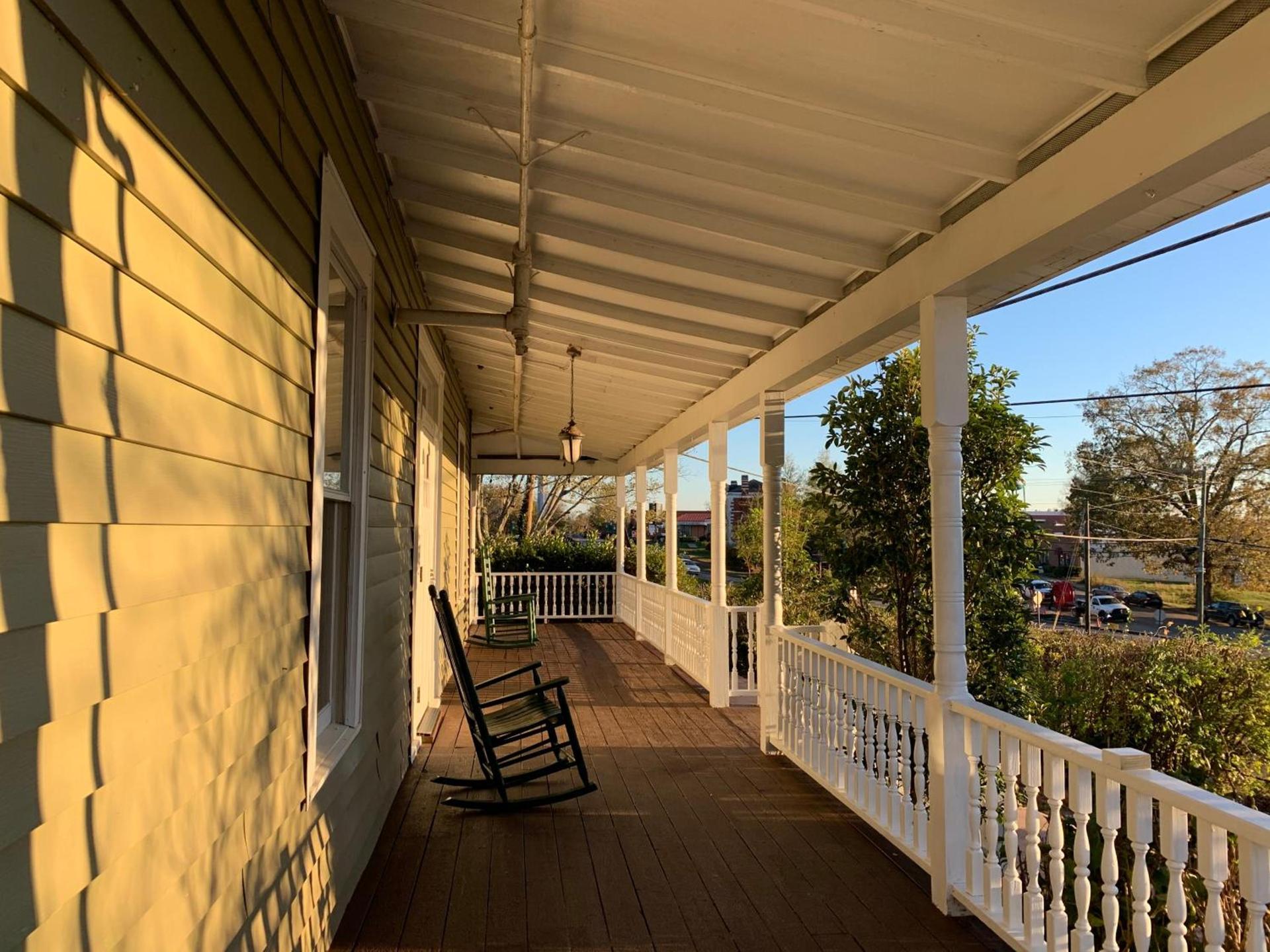 Woodbridge Inn & Tavern photo 9