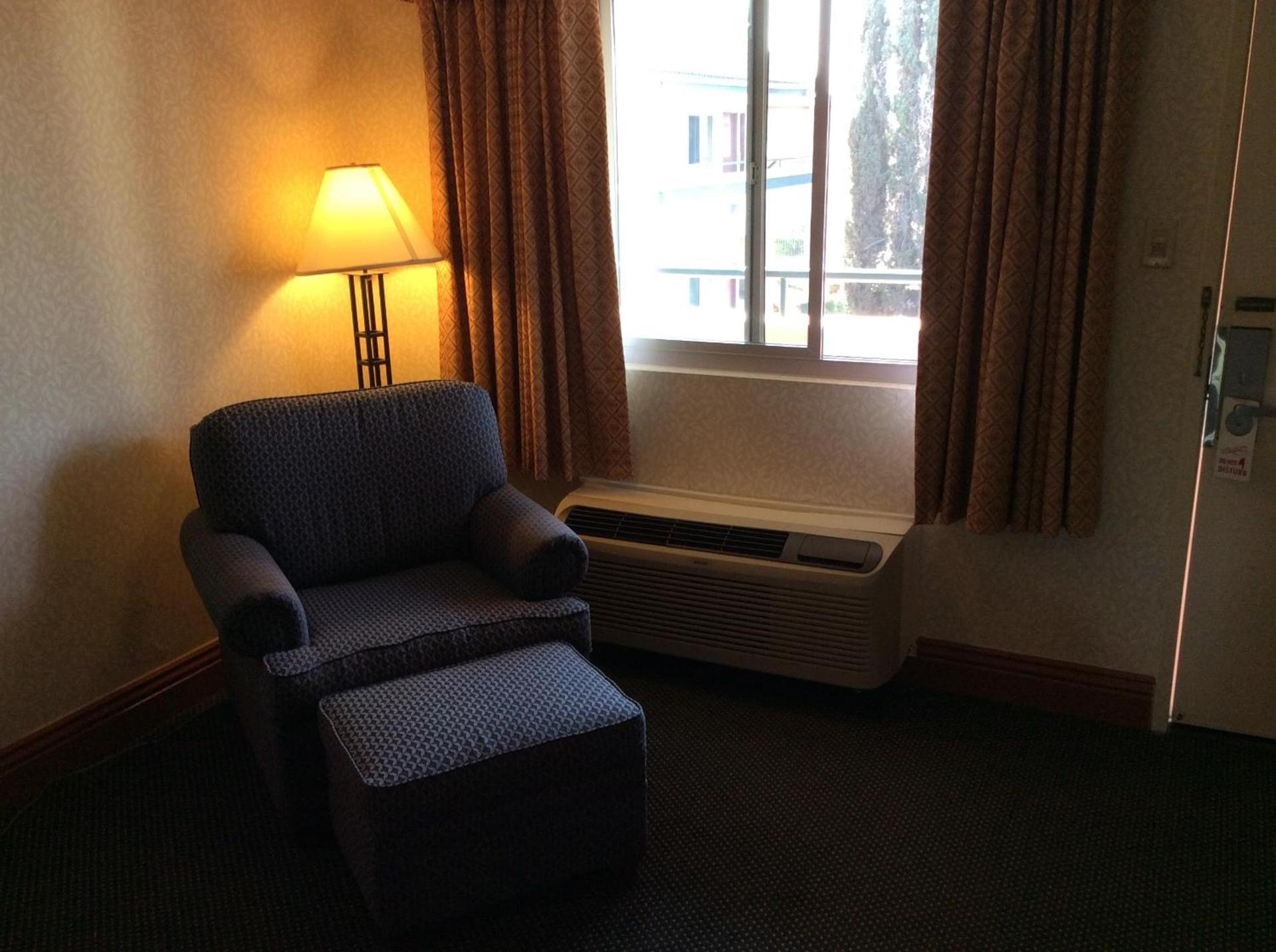 New Century Inn photo 9
