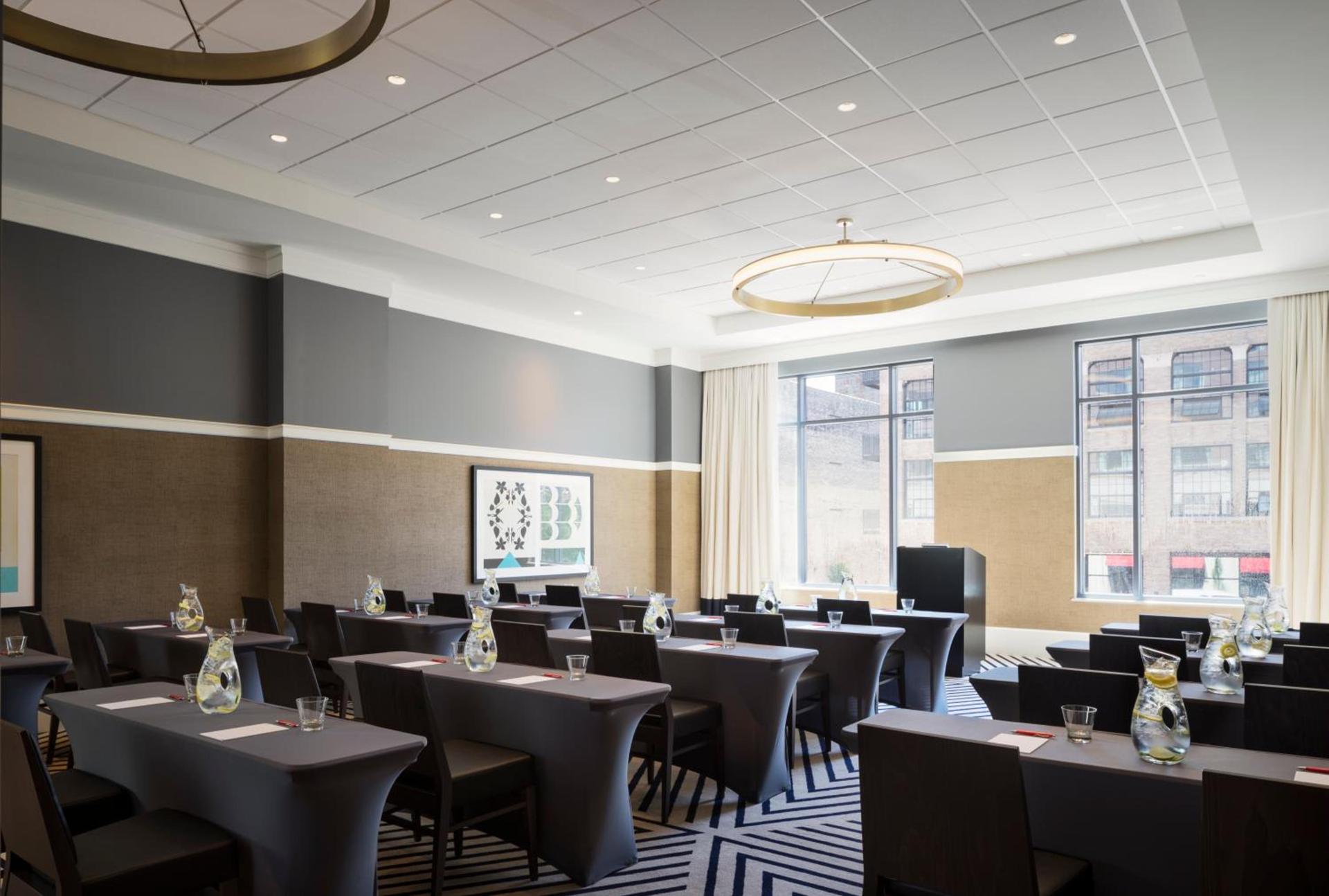 Kimpton Journeyman Hotel by IHG photo 10