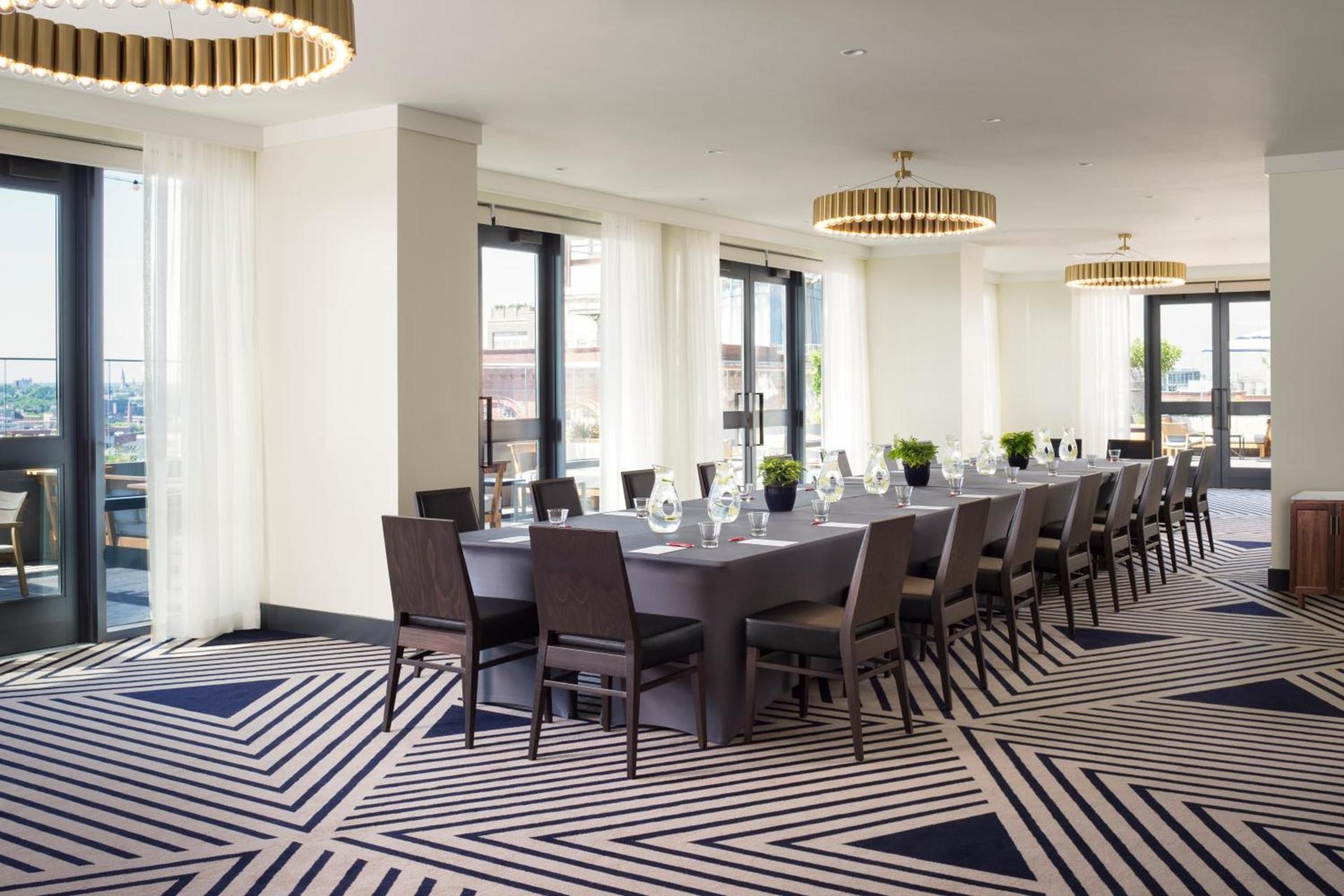 Kimpton Journeyman Hotel by IHG photo 13