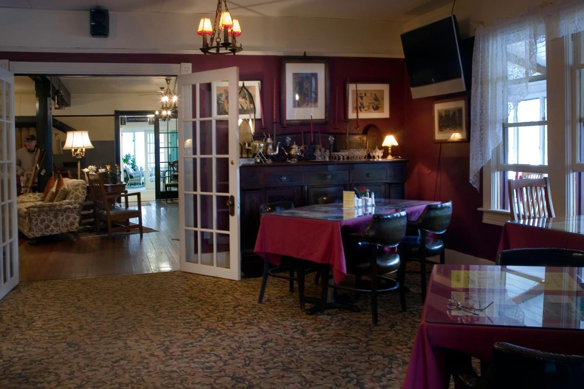 Inn at Starlight Lake & Restaurant photo 20
