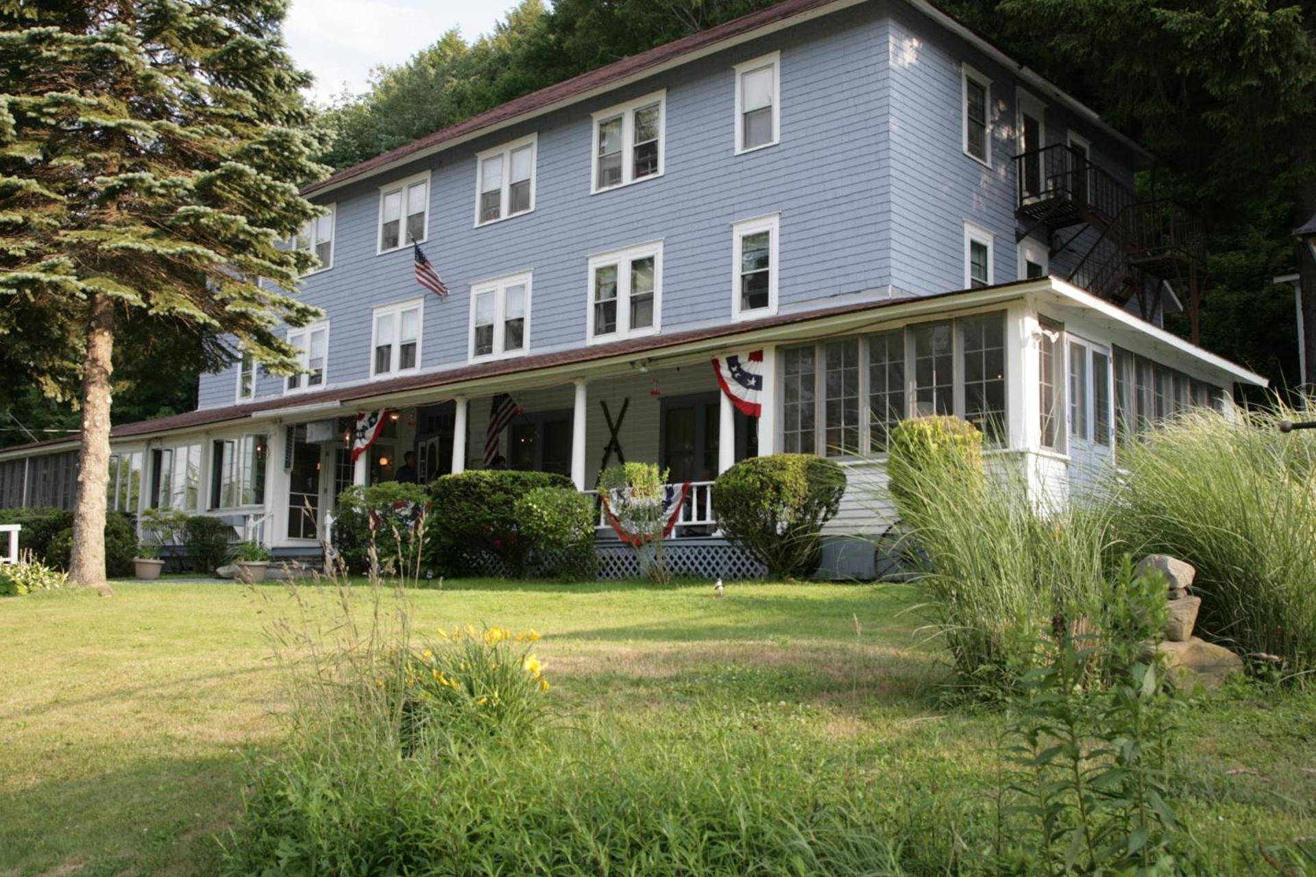 Inn at Starlight Lake & Restaurant photo 1