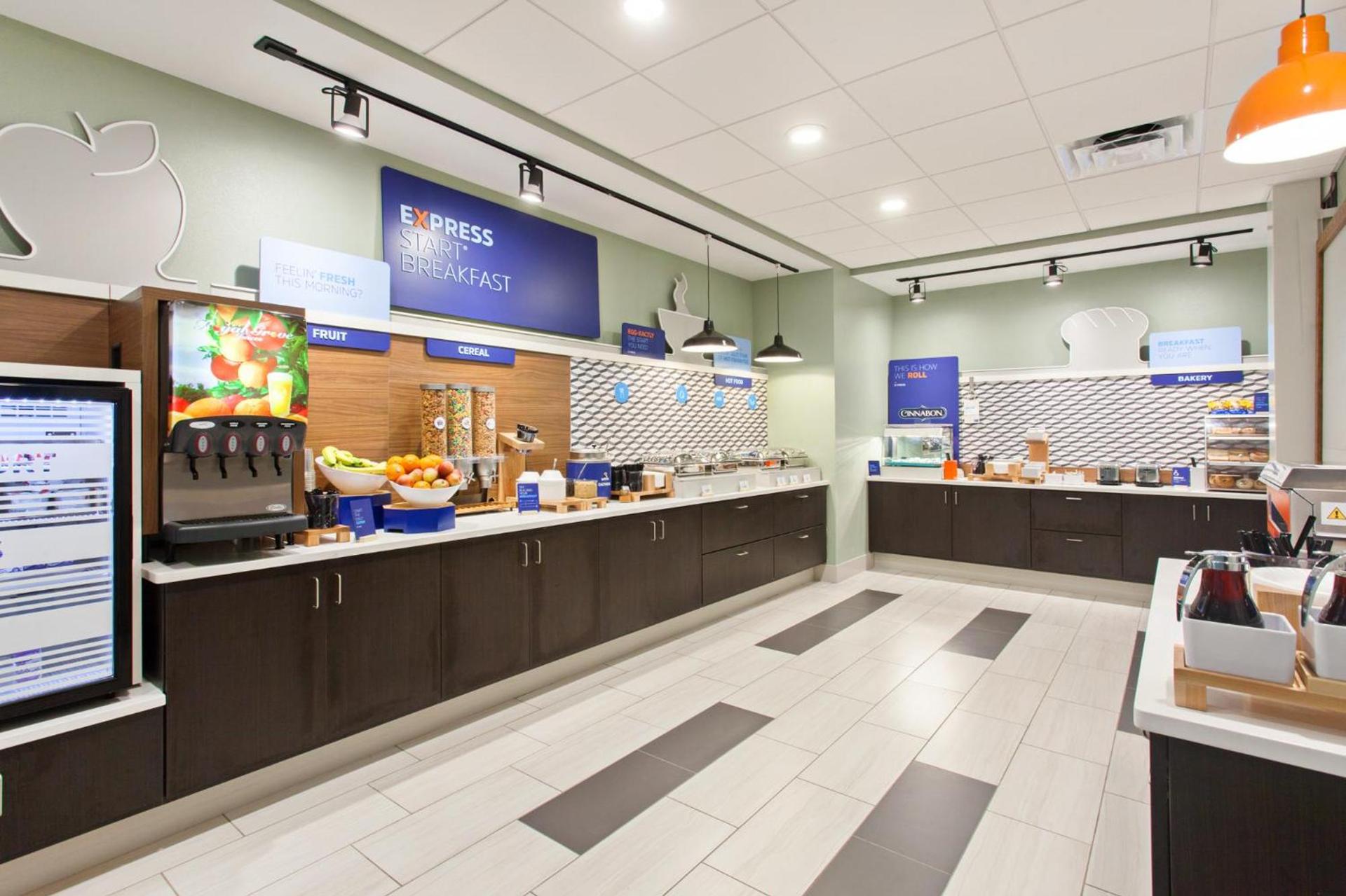 Holiday Inn Express & Suites - Moses Lake by IHG photo 6