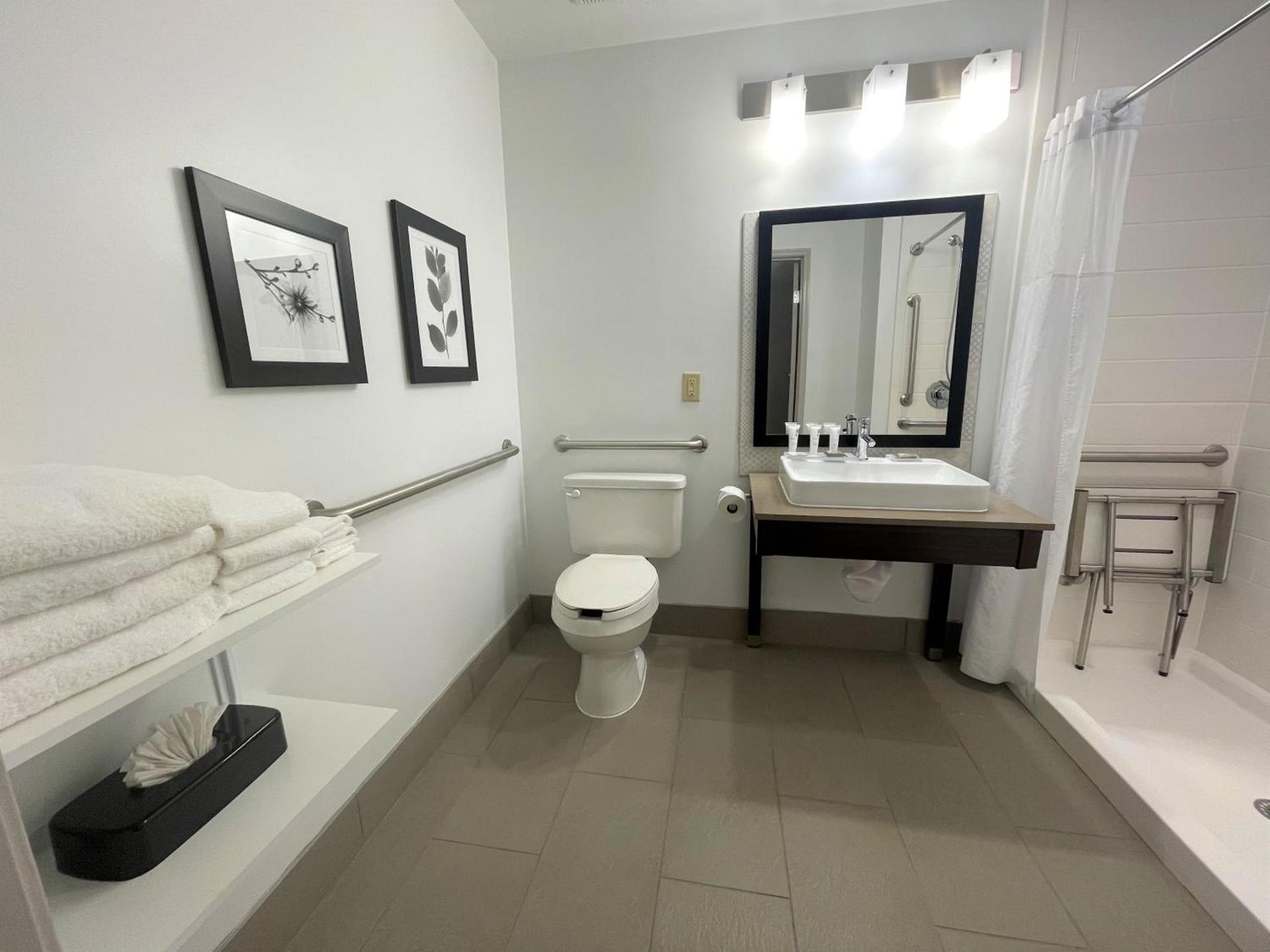 Country Inn & Suites by Radisson, Stone Mountain, GA photo 48