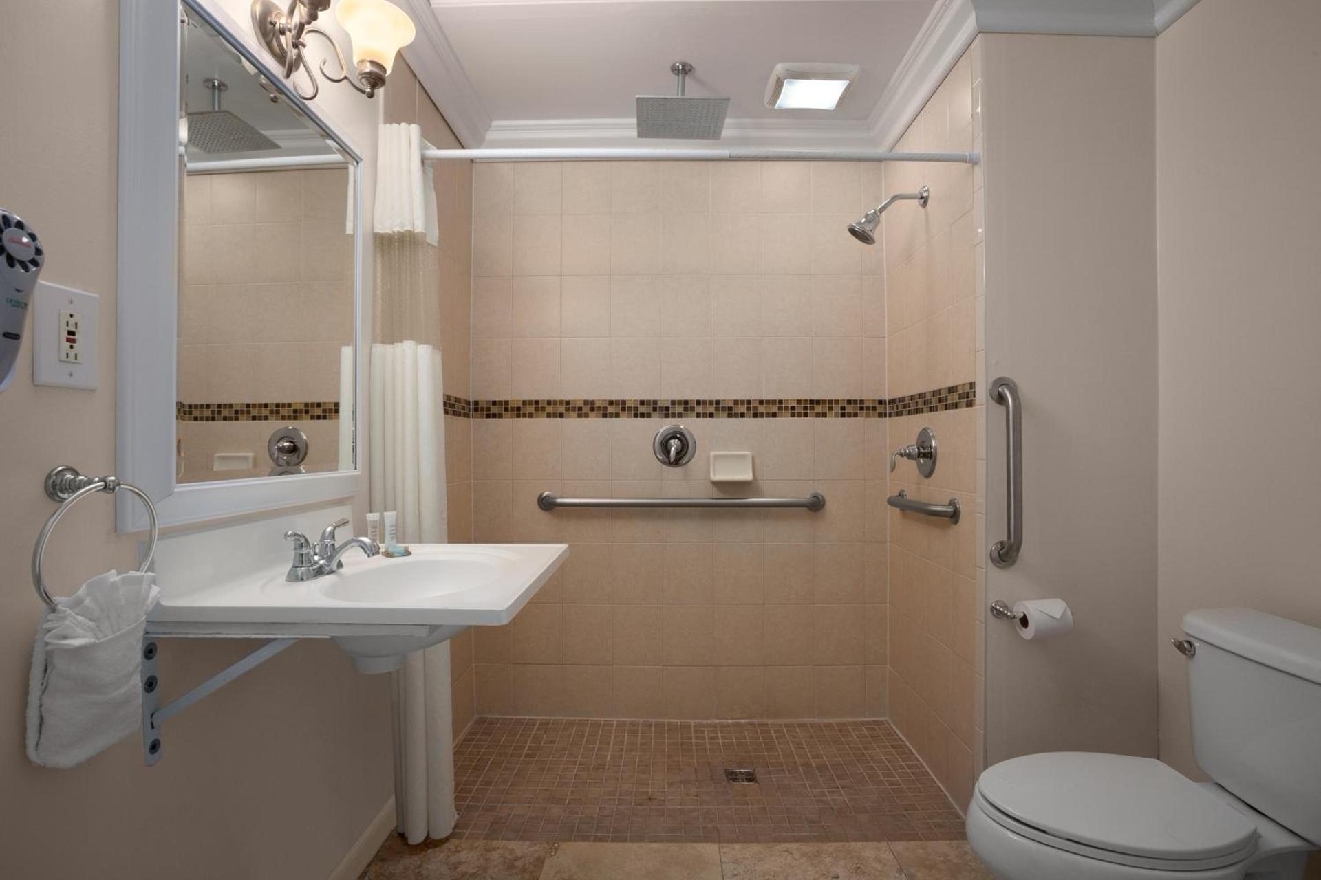 Quality Inn & Suites Santa Maria photo 49