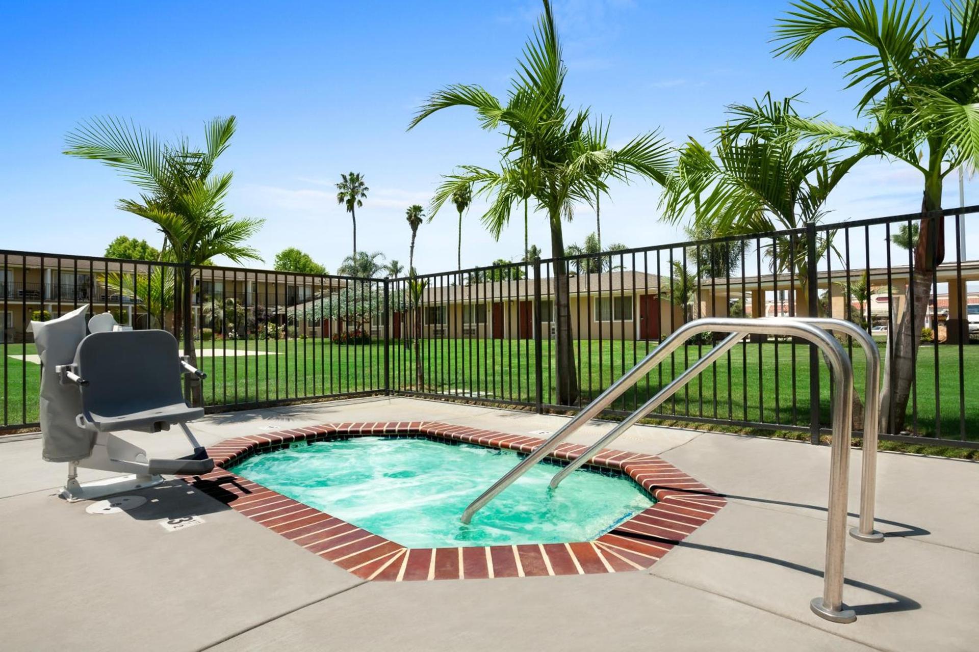Quality Inn & Suites Santa Maria photo 32