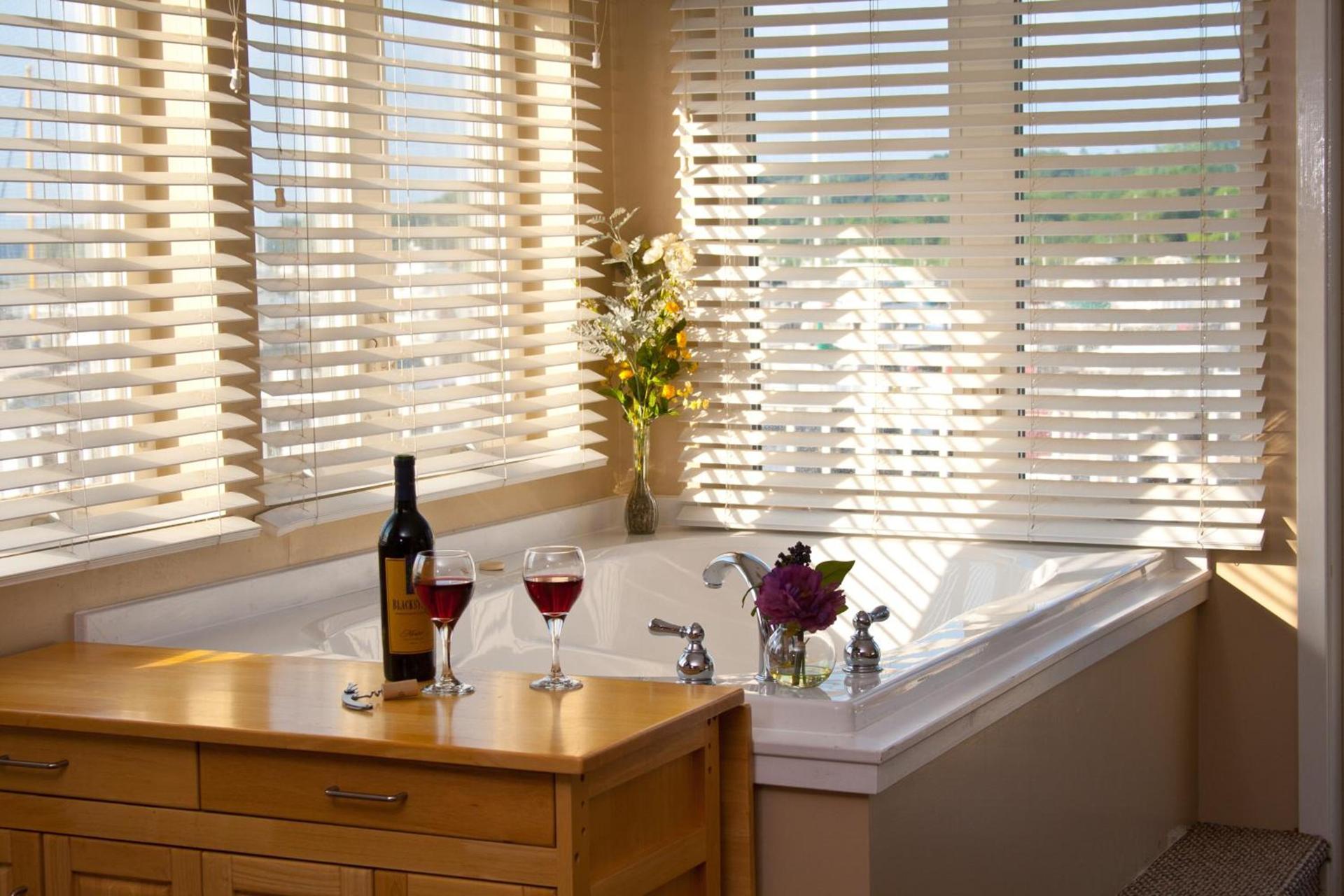 Weathervane Inn photo 20