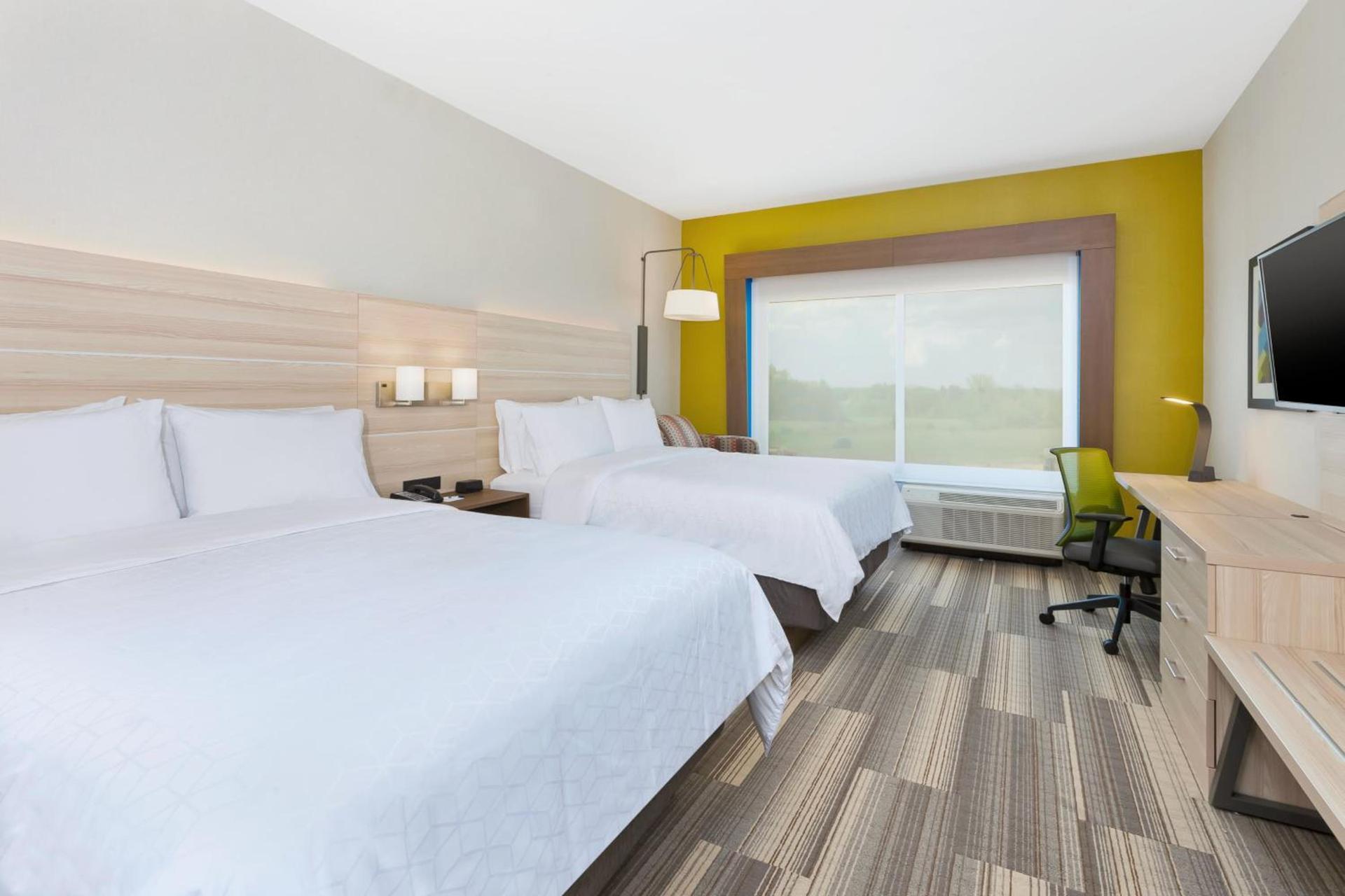 Holiday Inn Express & Suites - Grand Rapids Airport - South by IHG photo 66