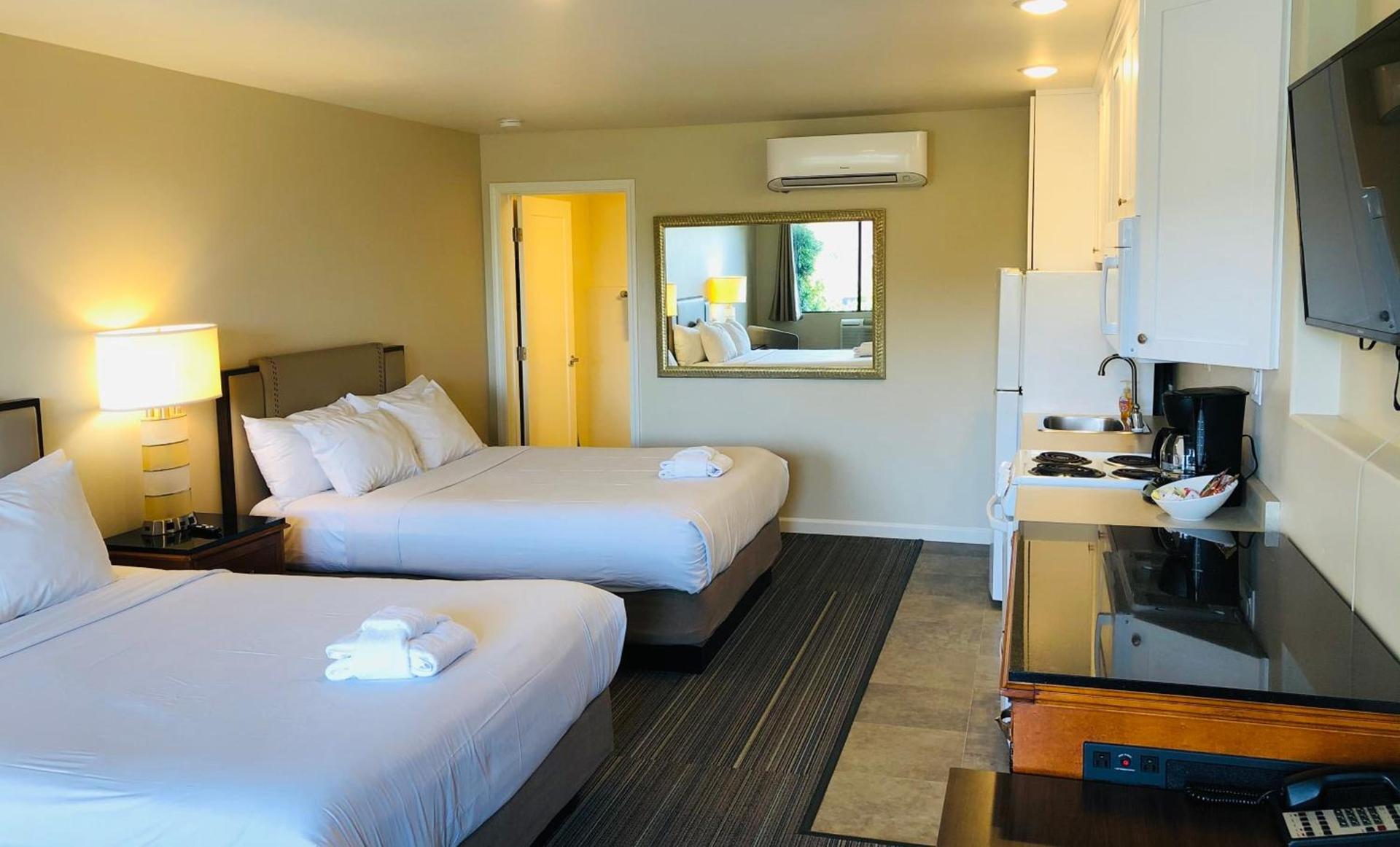 Moonlight Beach Motel photo 30
