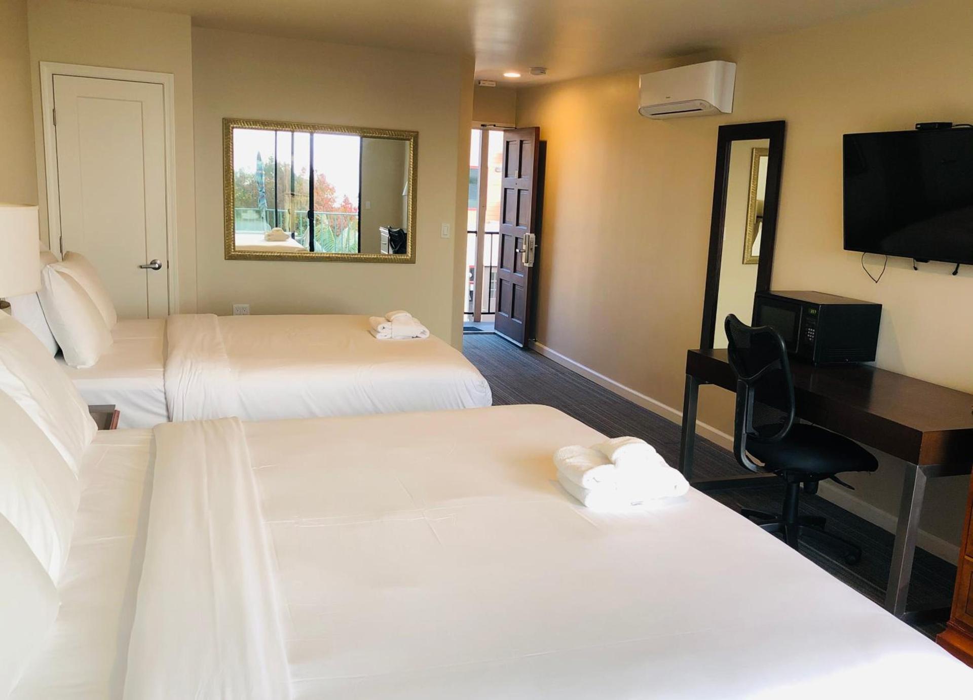 Moonlight Beach Motel photo 21