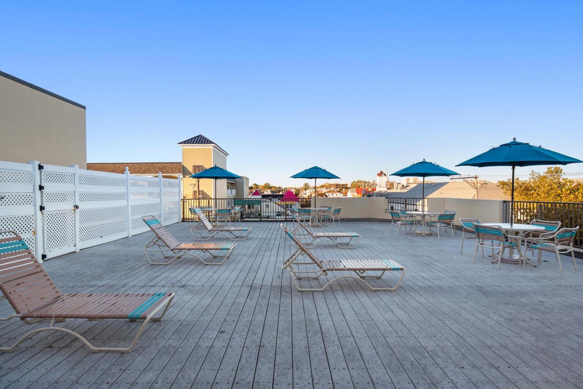 Brighton Suites Hotel photo 23