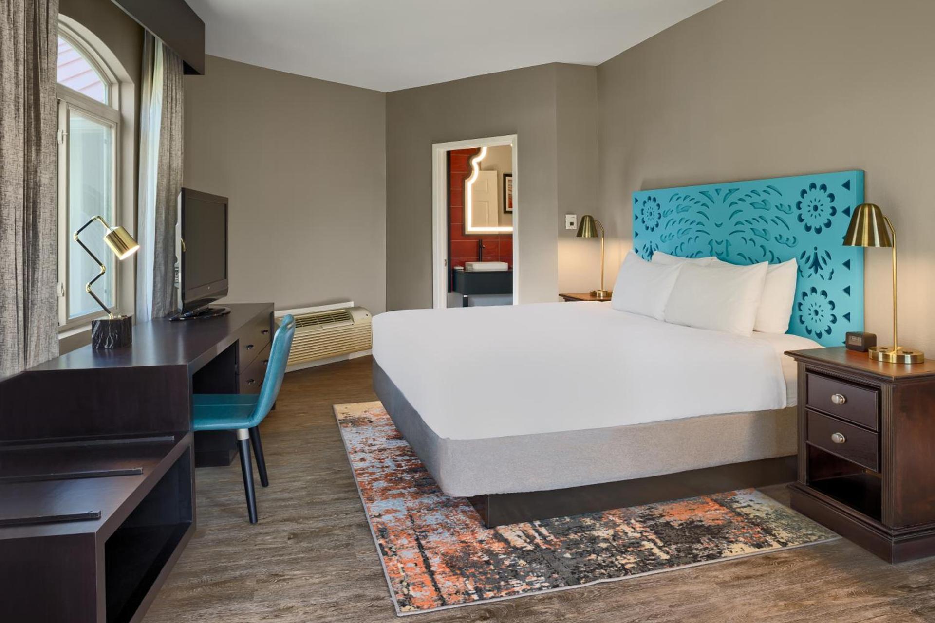 Hotel Indigo San Antonio Riverwalk by IHG photo 2