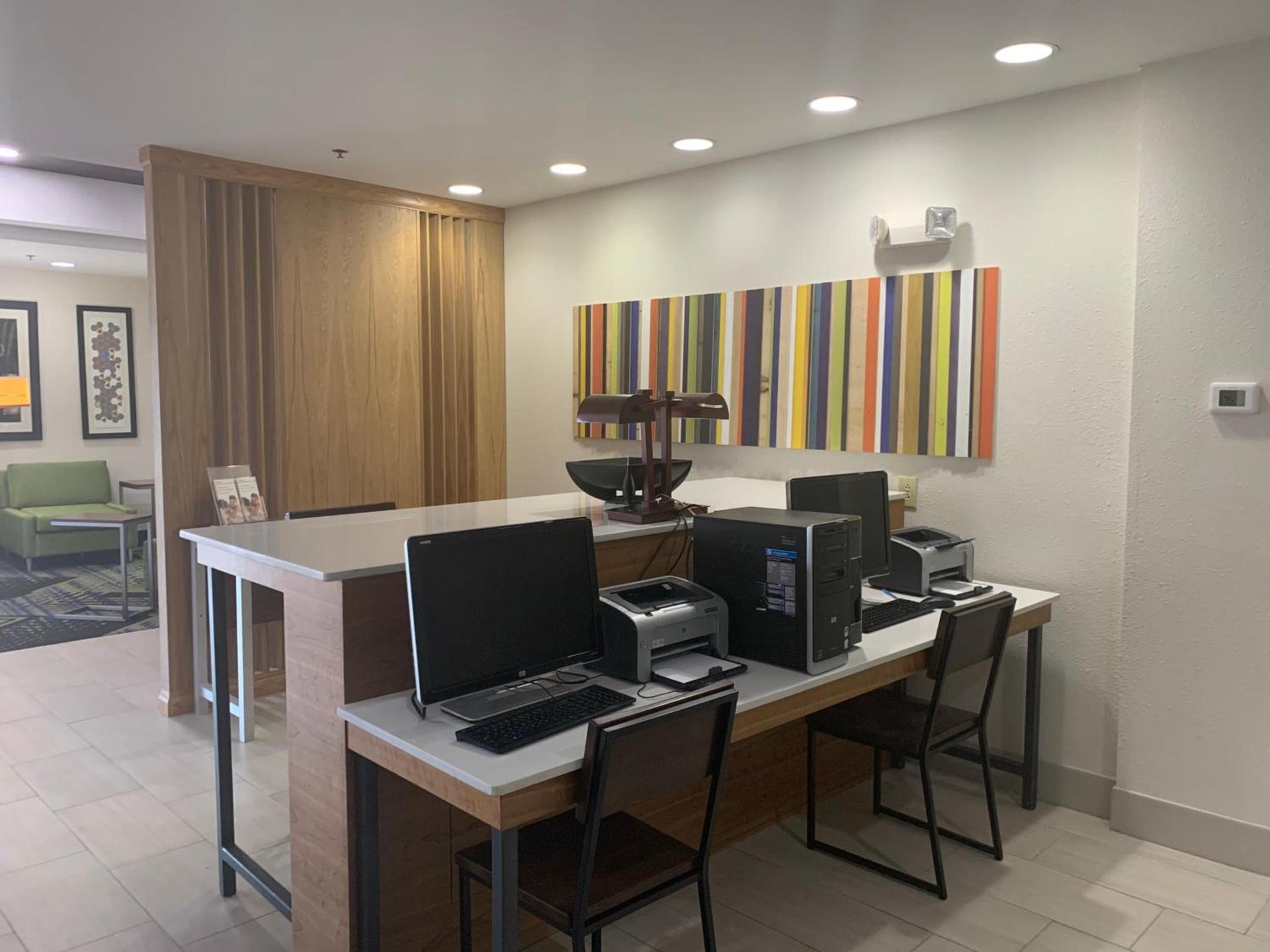 Holiday Inn Express McComb by IHG photo 2