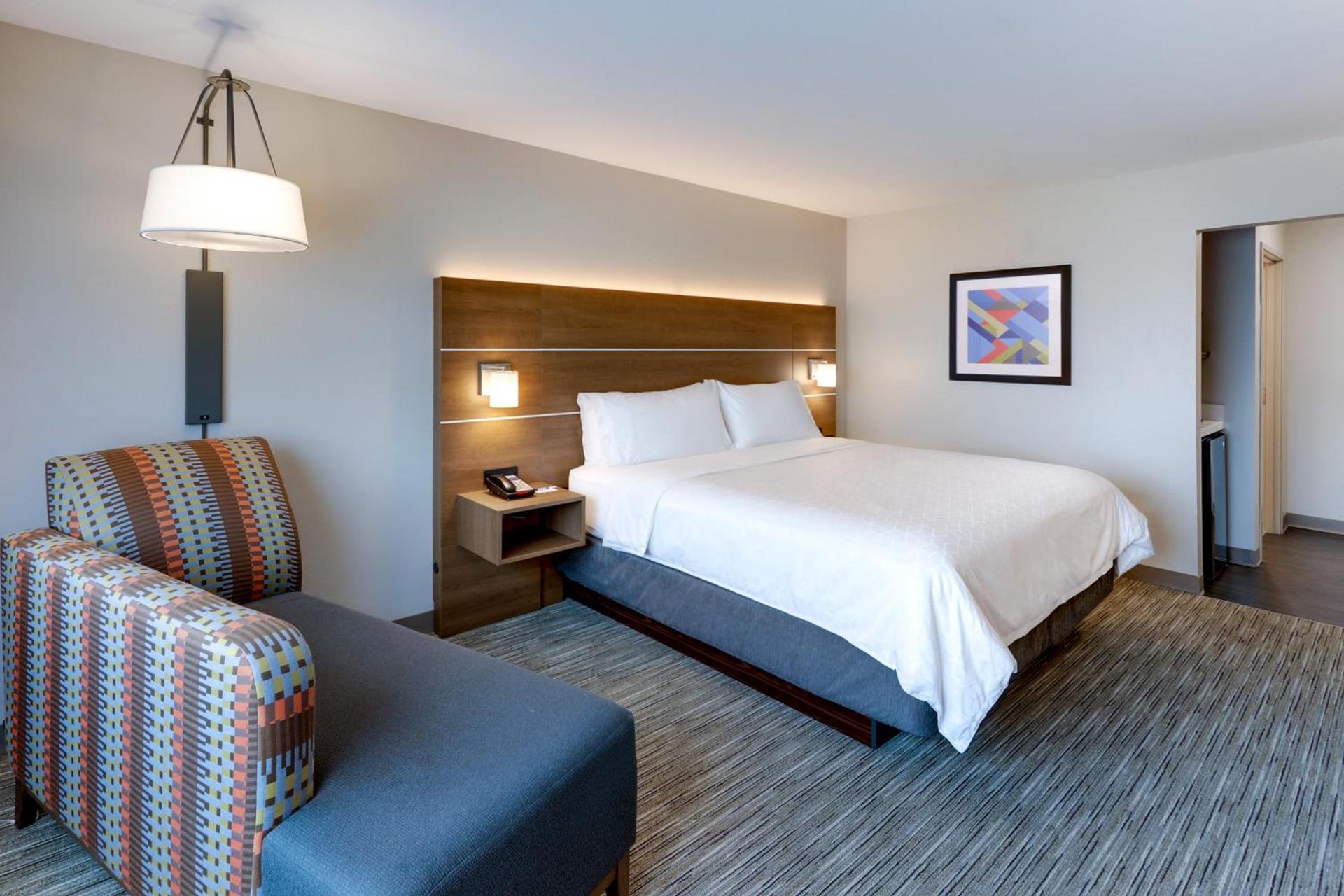 Holiday Inn Express & Suites - Middletown - Goshen by IHG photo 6