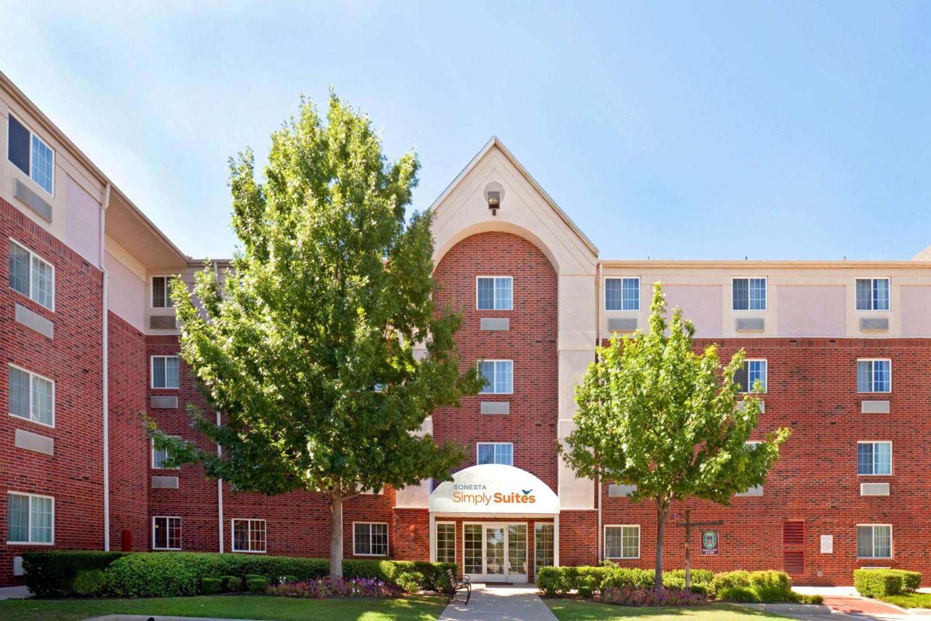 Sonesta Simply Suites Arlington Entertainment District photo 1