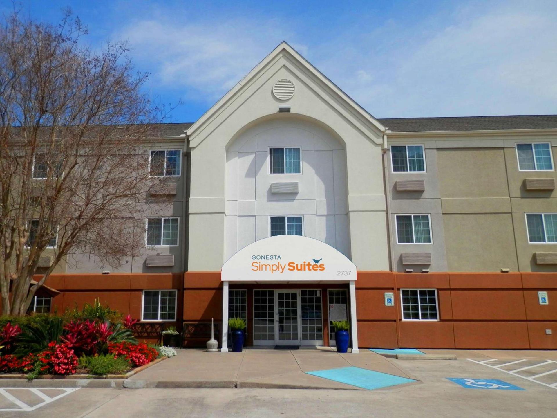Sonesta Simply Suites Houston – NASA Clear Lake — hotel in Webster