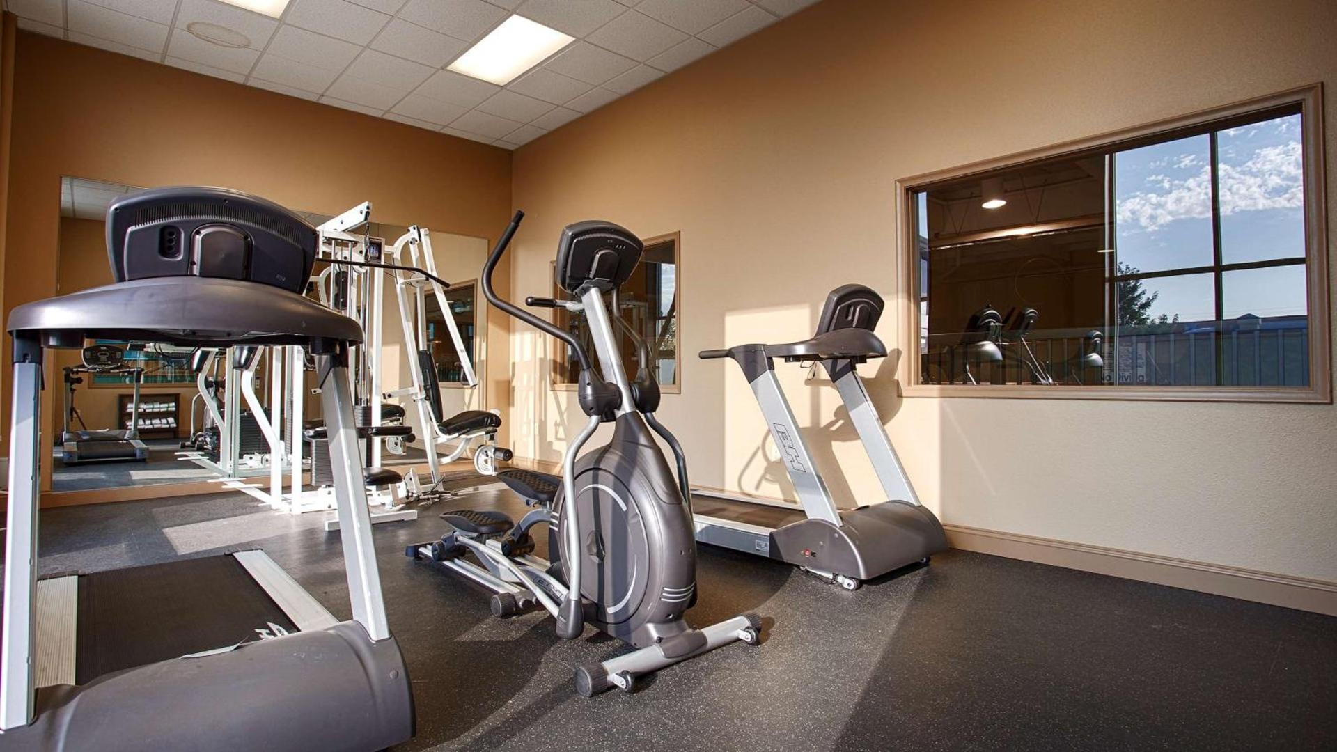 Best Western Crossroads of the Bluffs photo 21