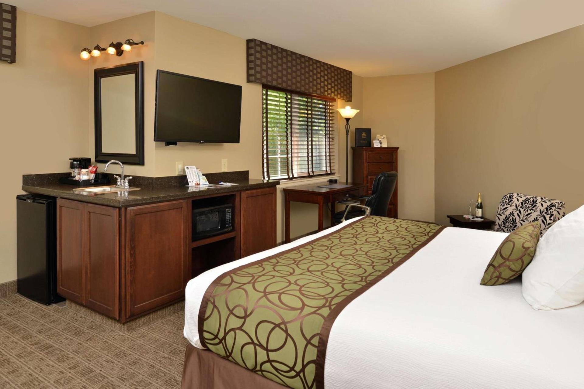 Best Western Plus Kennewick Inn photo 16