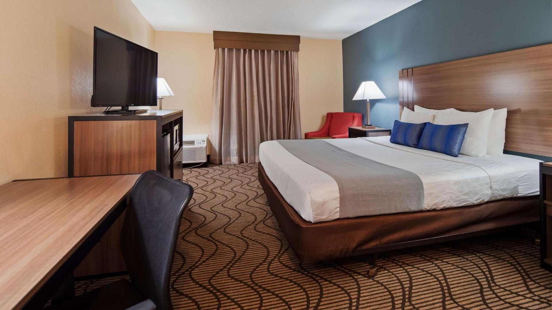 Best Western Plus Heritage Inn photo 3
