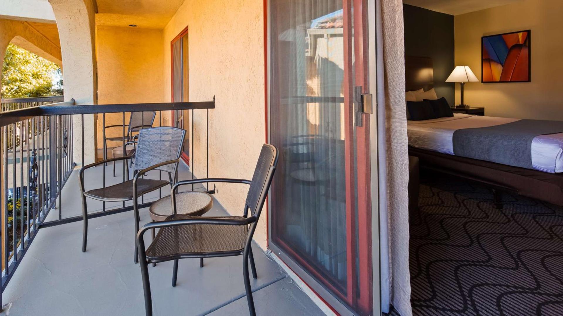 Best Western Plus Heritage Inn photo 16