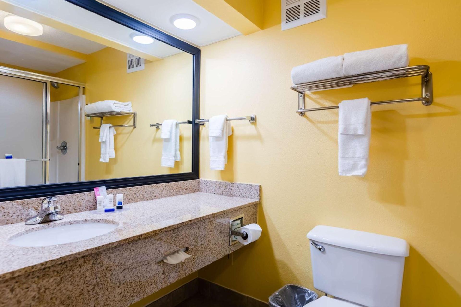 Best Western Milton Inn photo 17