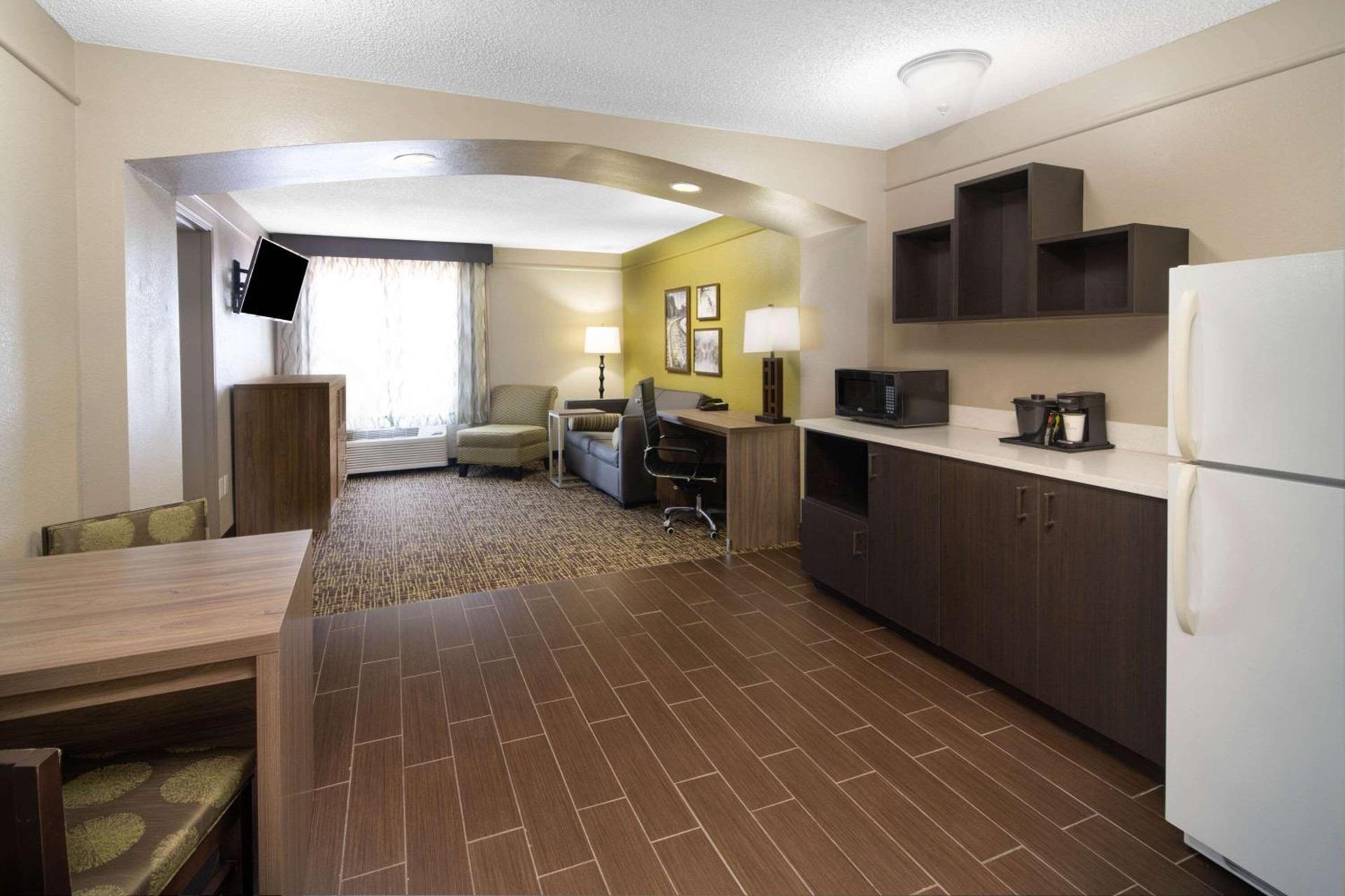La Quinta by Wyndham Atlanta Stockbridge photo 10