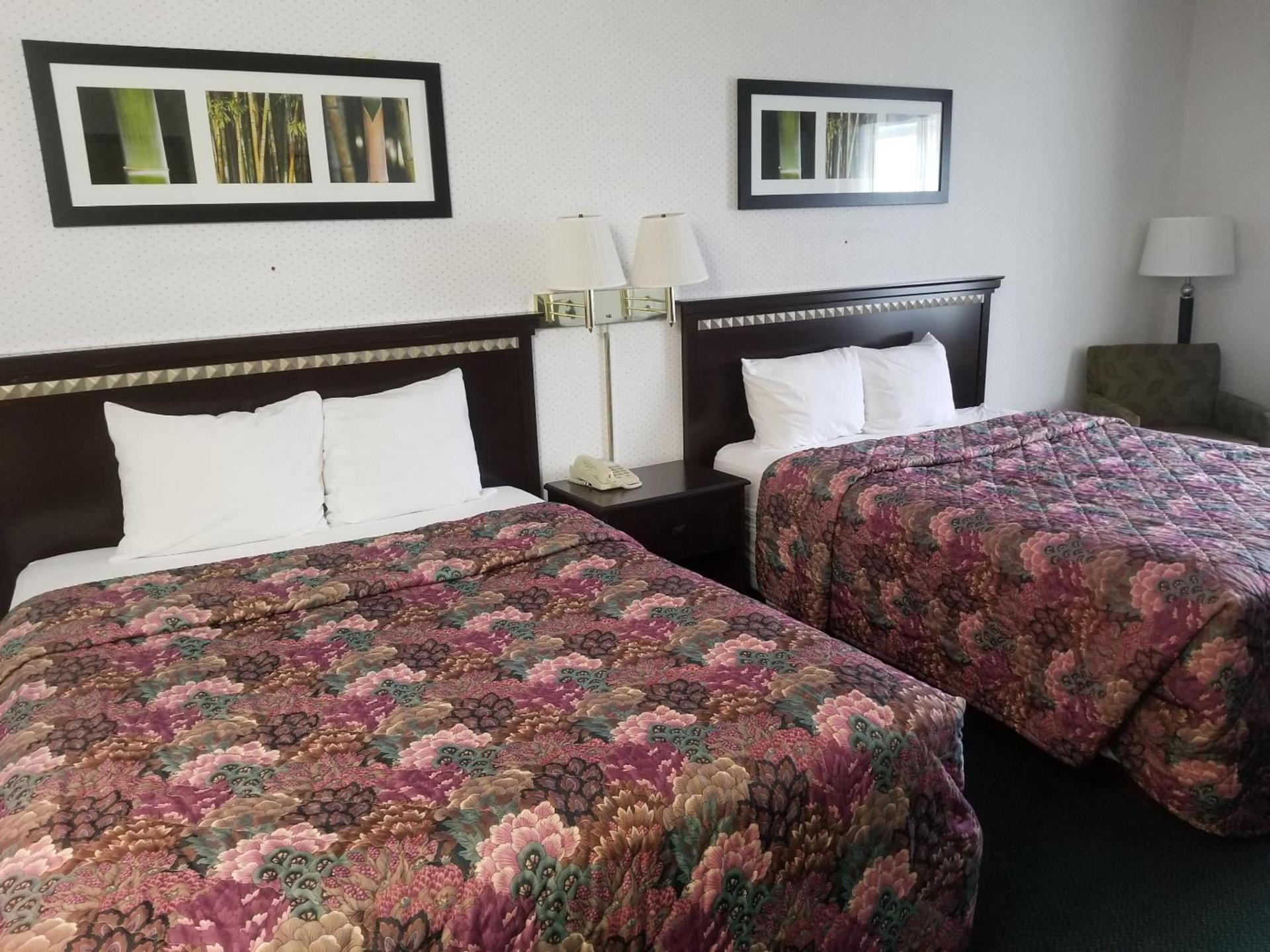 Rodeway Inn Urbana Champaign University Area photo 37