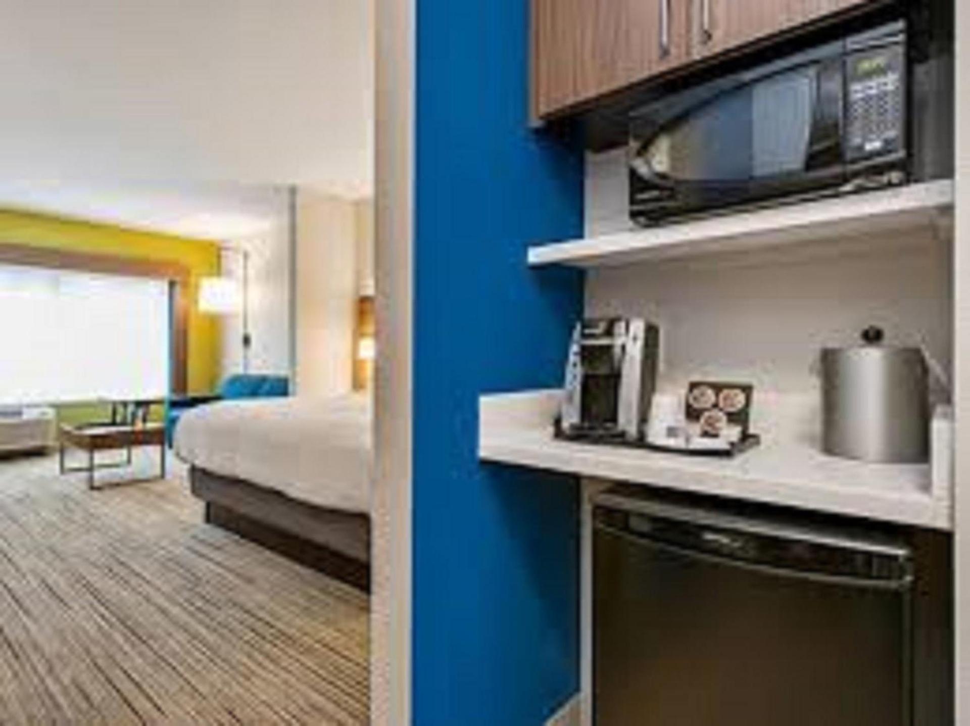 Holiday Inn Express McComb by IHG photo 12
