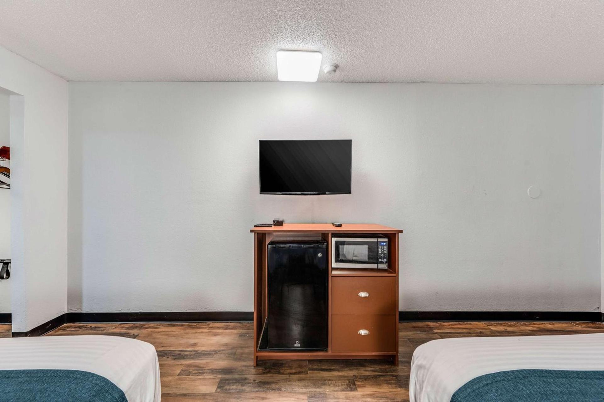 Motel 6-Tupelo, MS - Downtown photo 16