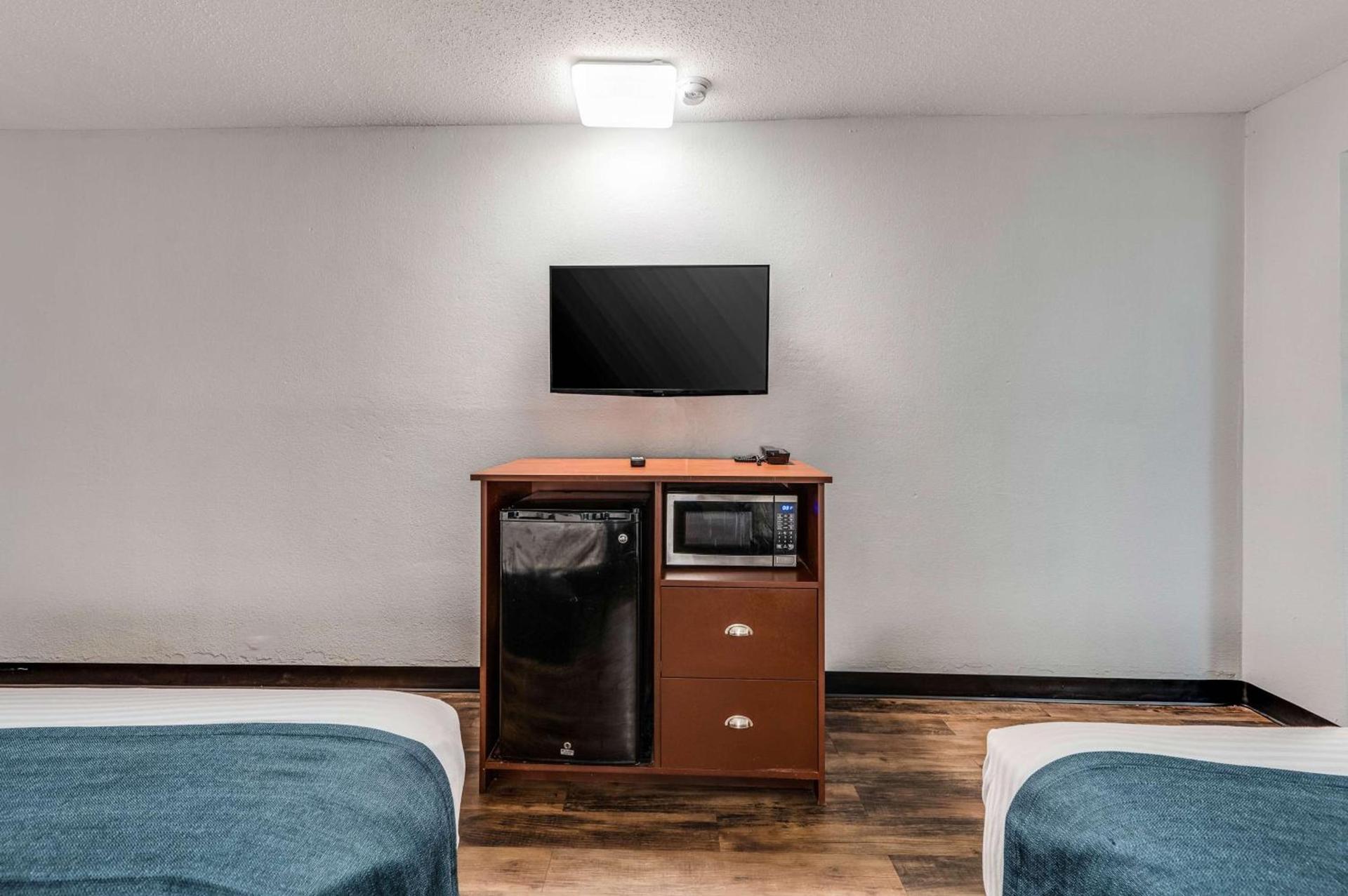 Motel 6-Tupelo, MS - Downtown photo 13