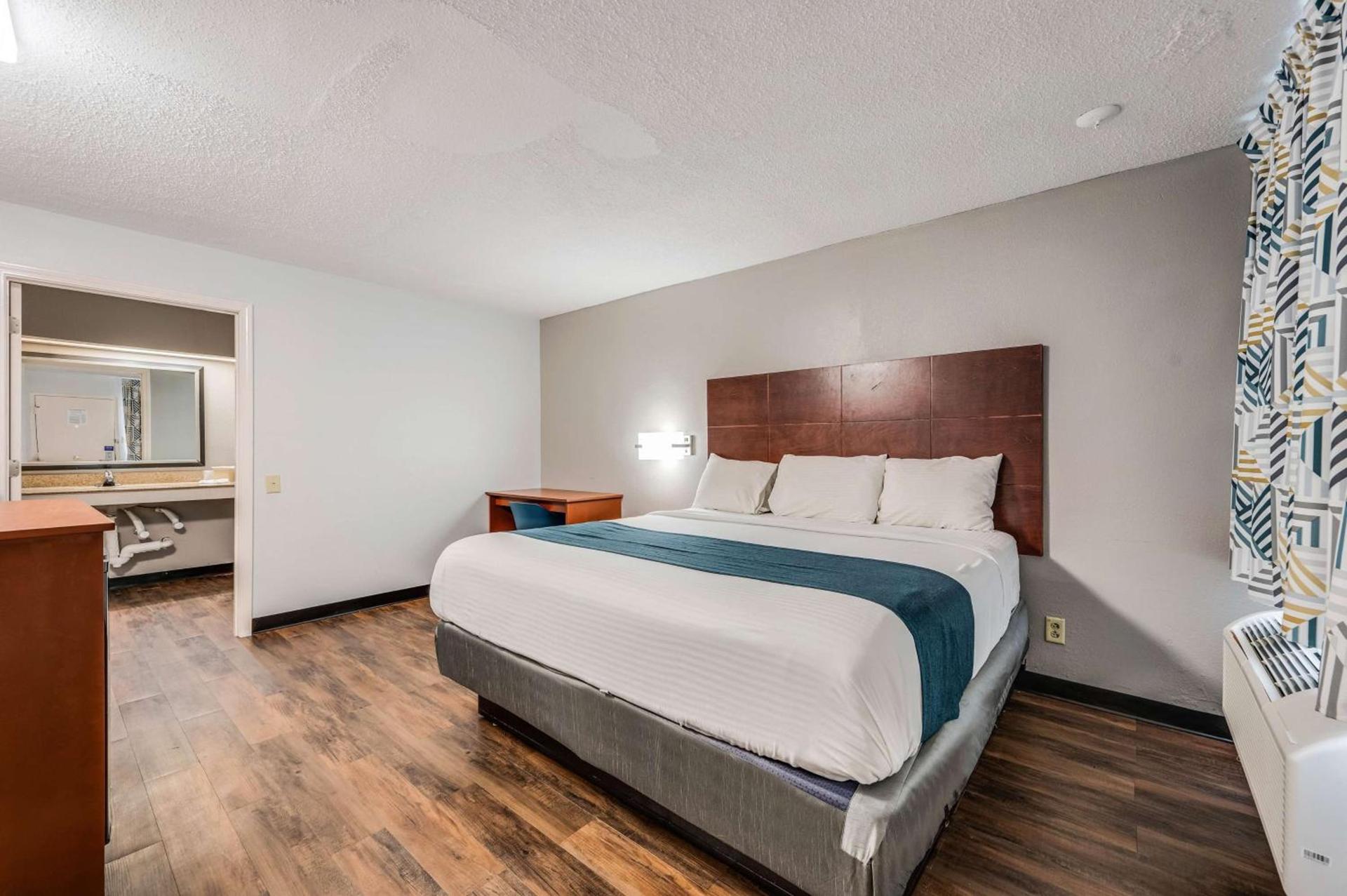 Motel 6-Tupelo, MS - Downtown photo 9