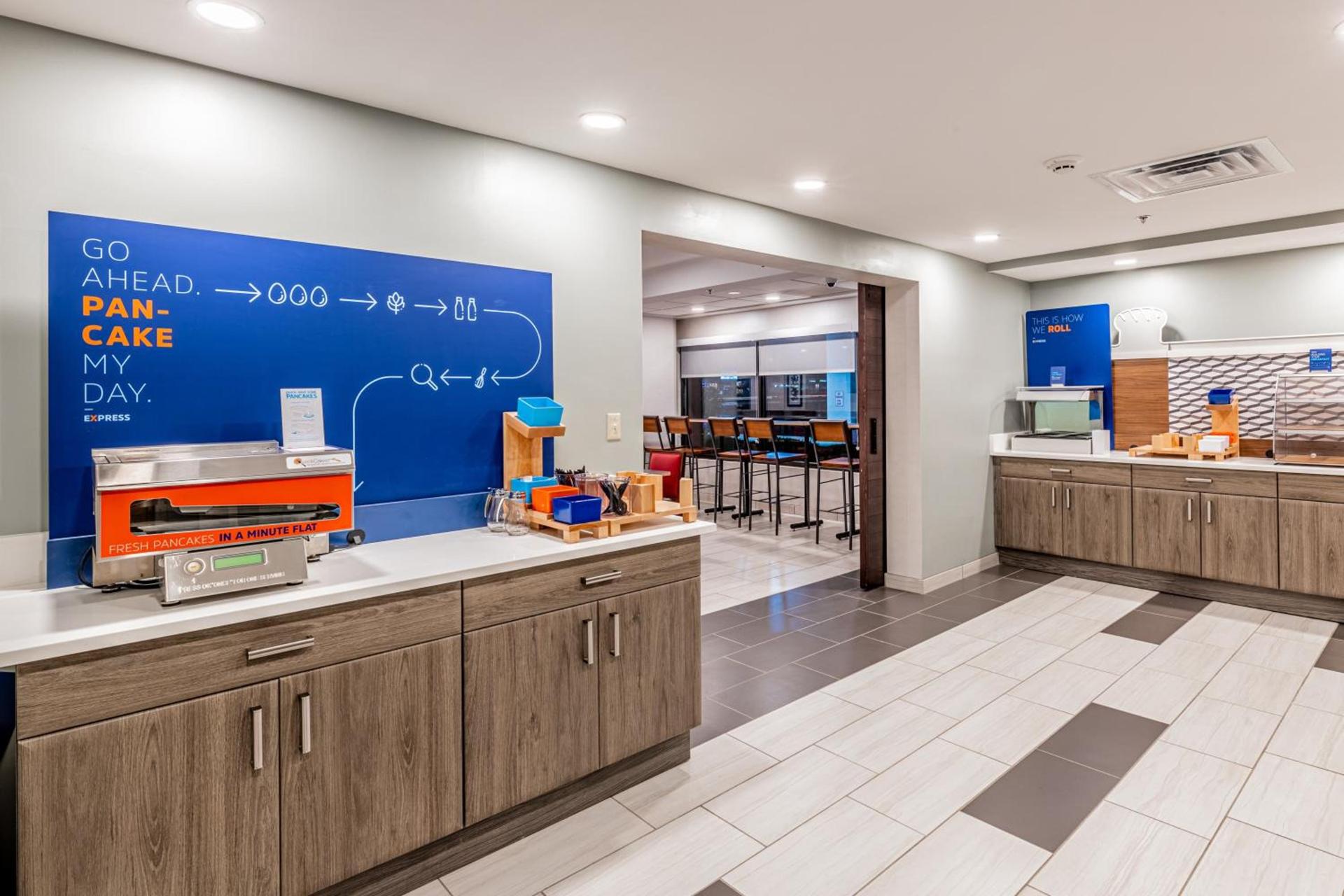 Holiday Inn Express Indianapolis South by IHG photo 23