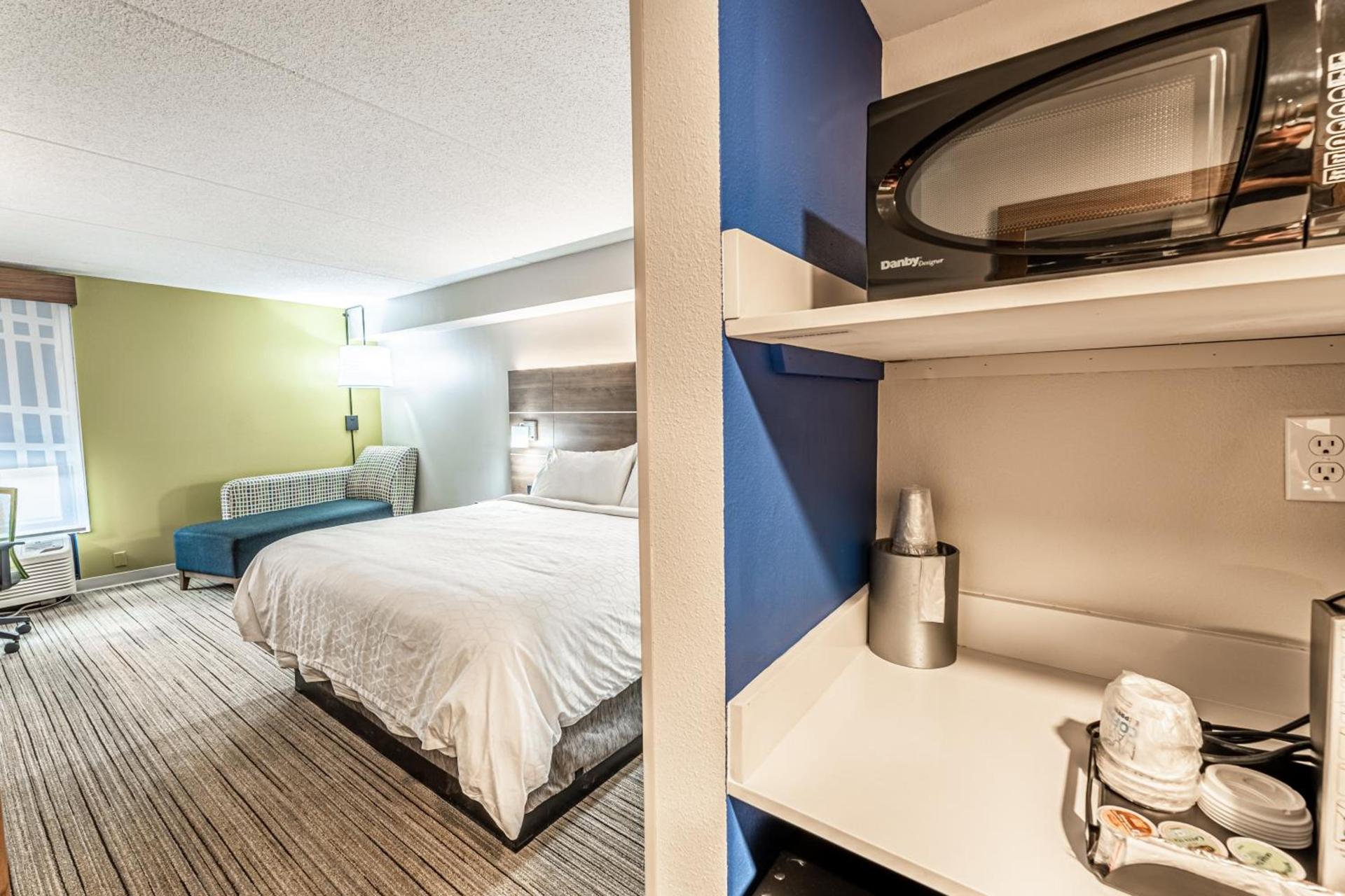 Holiday Inn Express Indianapolis South by IHG photo 54