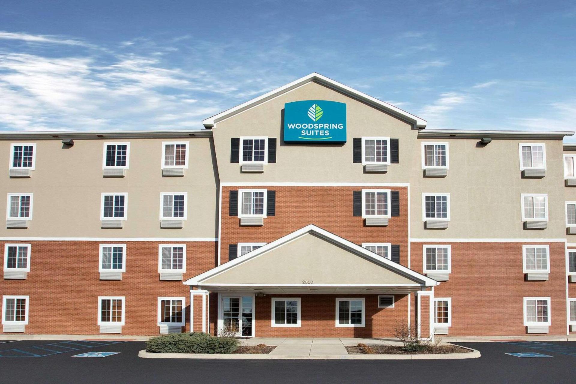 WoodSpring Suites Fort Wayne photo 1
