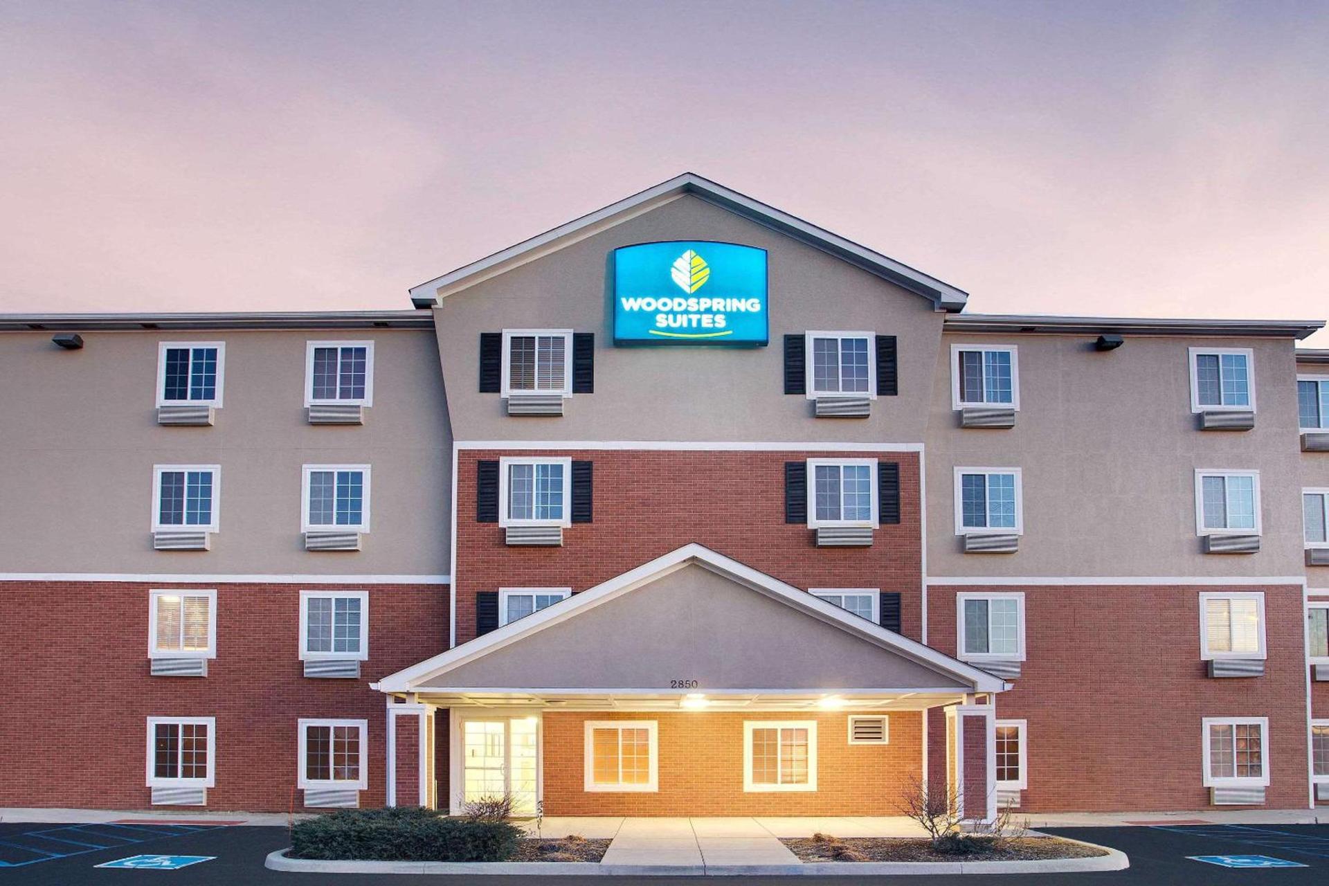 WoodSpring Suites Fort Wayne photo 12