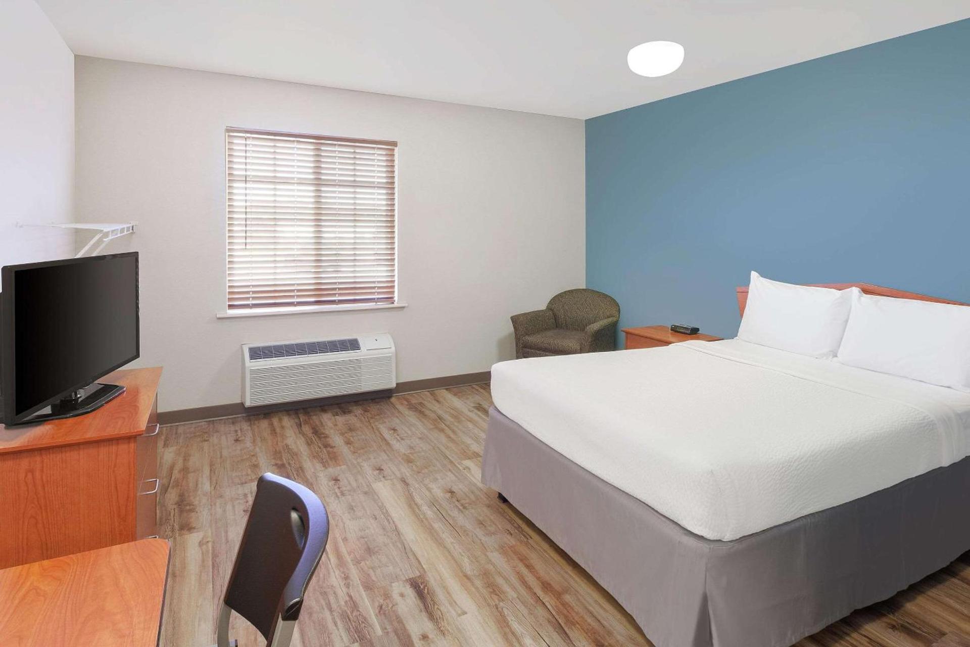 WoodSpring Suites Des Moines Pleasant Hill photo 6