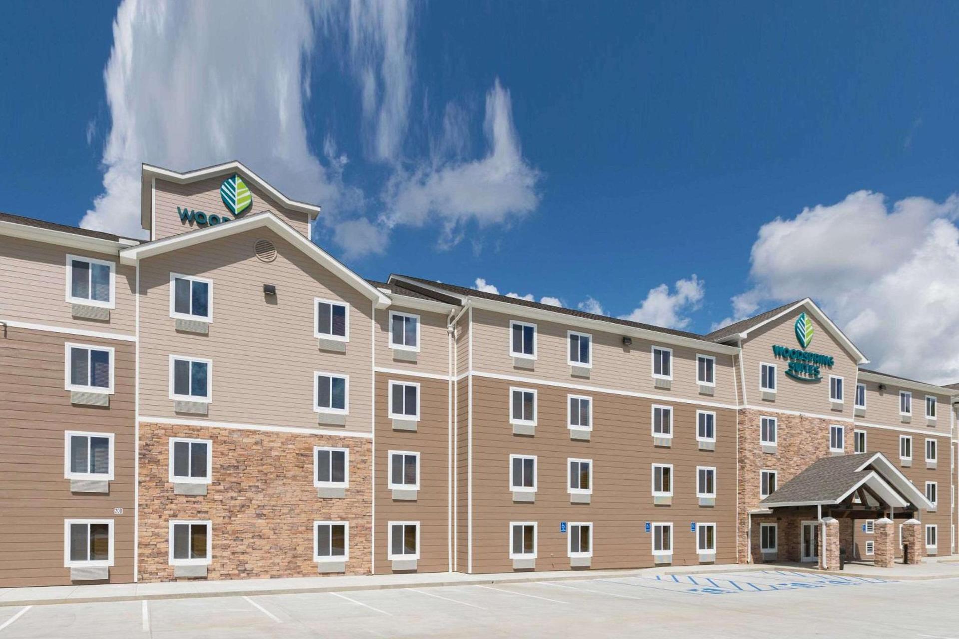 WoodSpring Suites Lafayette photo 2