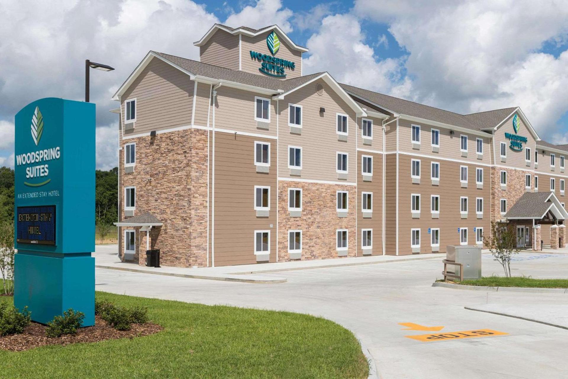 WoodSpring Suites Lafayette photo 3