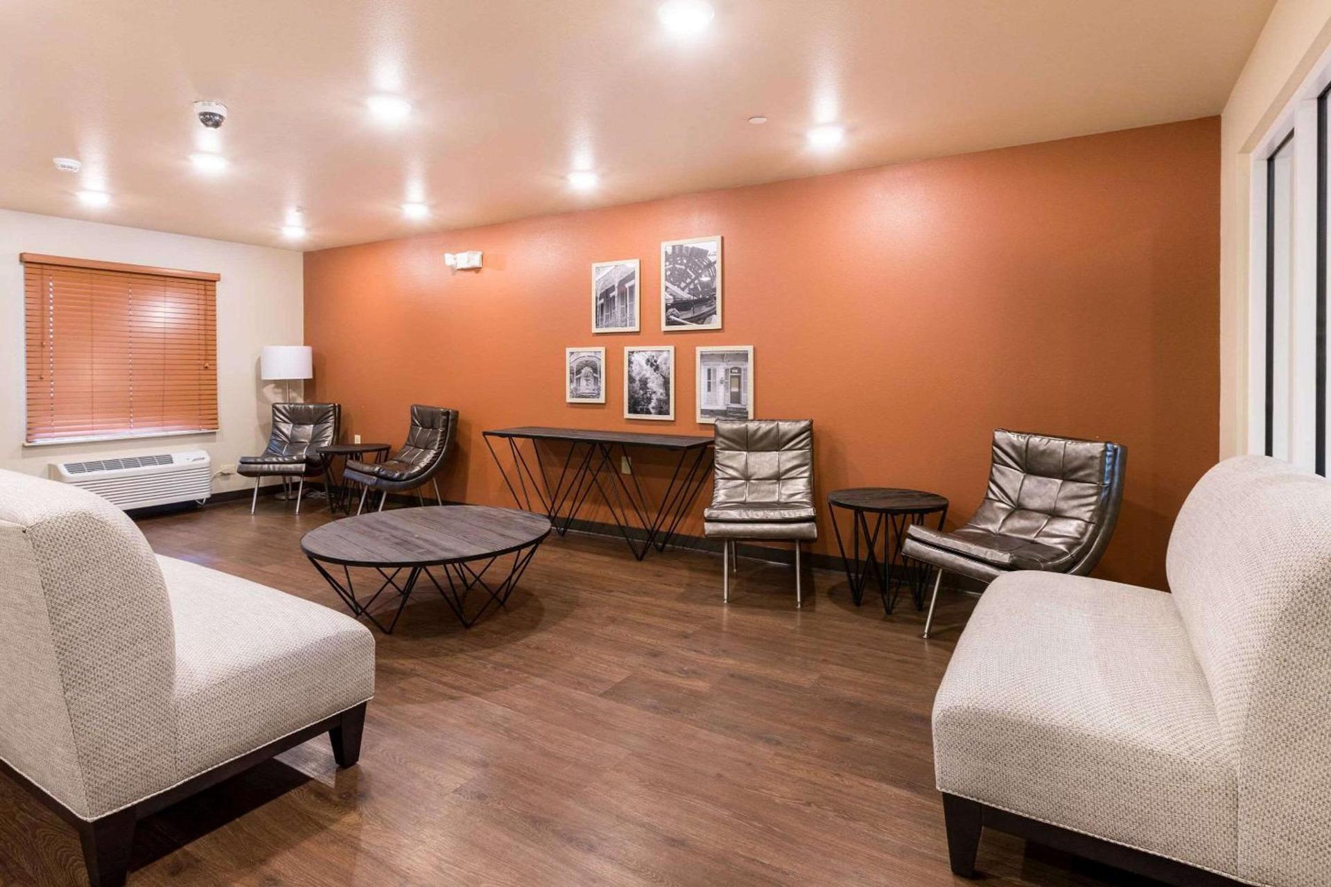 WoodSpring Suites Lafayette photo 7