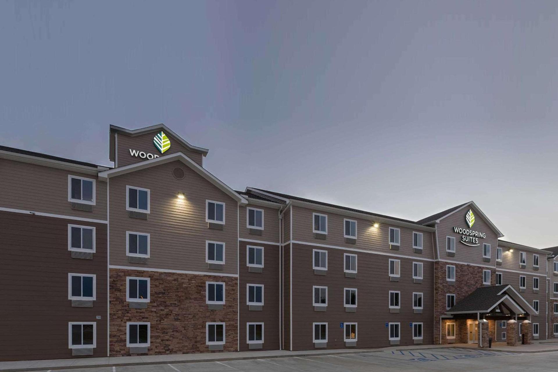 WoodSpring Suites Lafayette photo 5