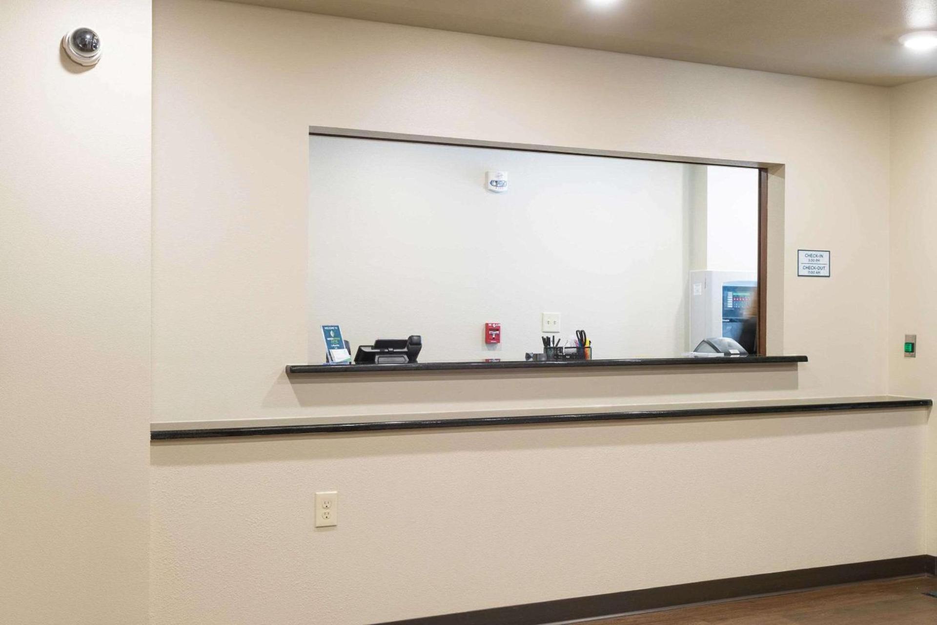 WoodSpring Suites Lafayette photo 6