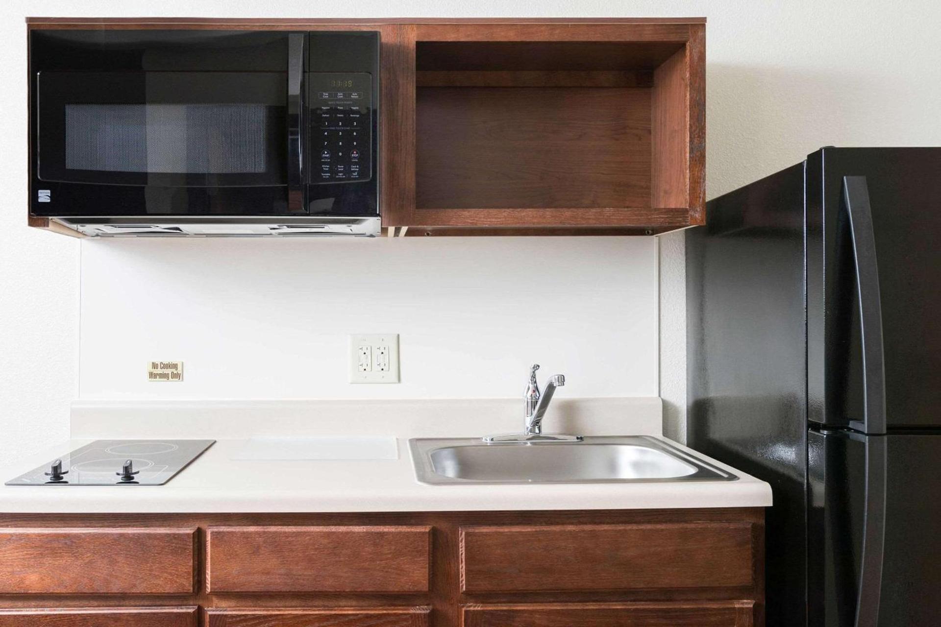 WoodSpring Suites Lafayette photo 14